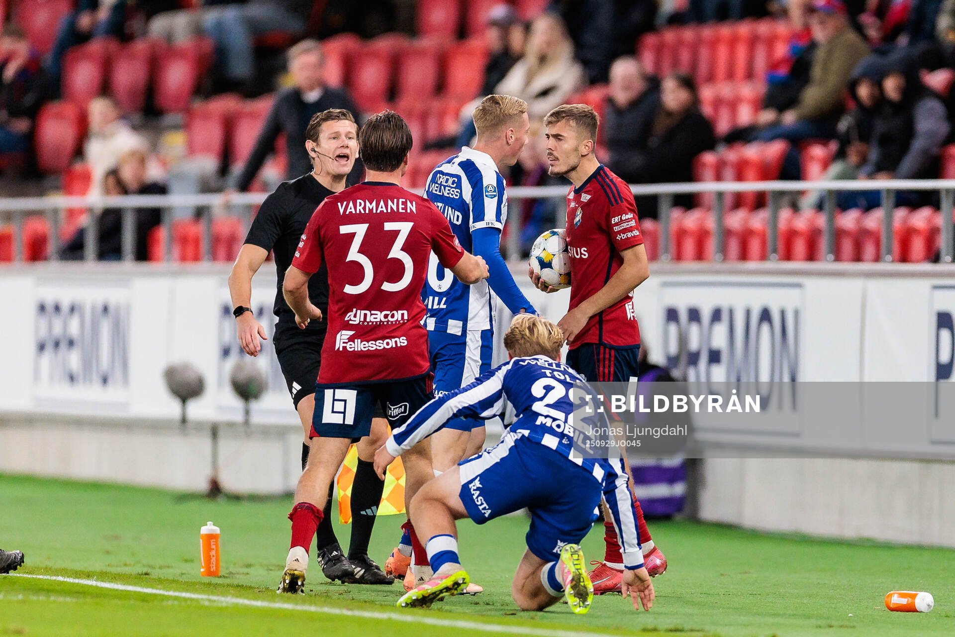 Irriterat mellan IFK Göteborgs Benjamin Brantlind, Noah