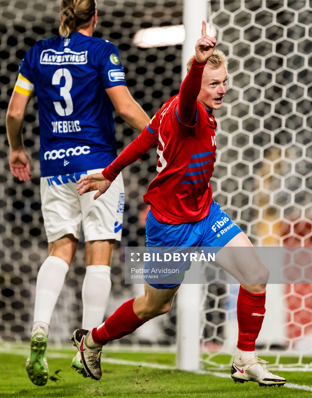 Helsingborgs Oscar Aga jublar