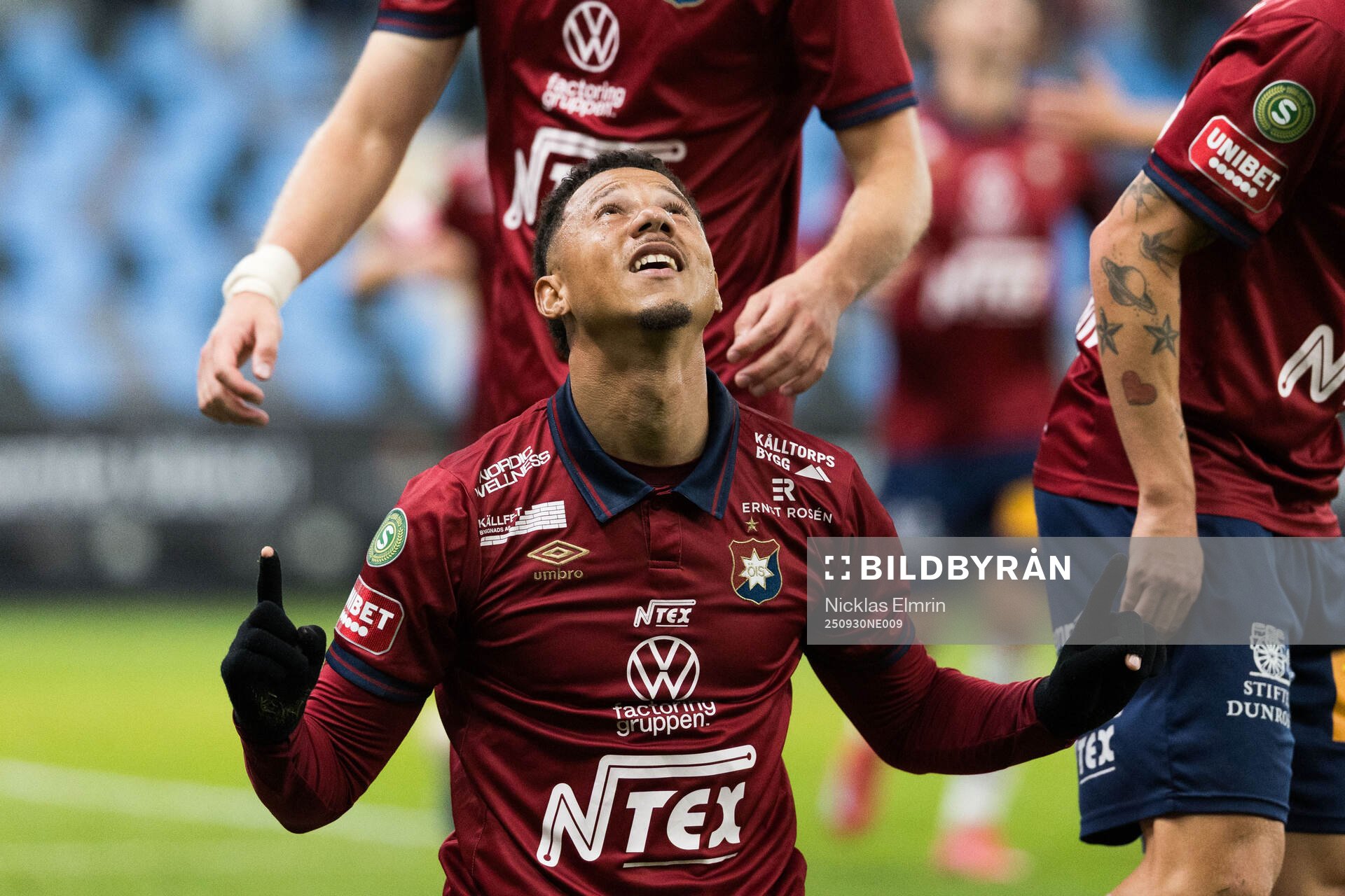 Örgrytes Tobias Sana jublar