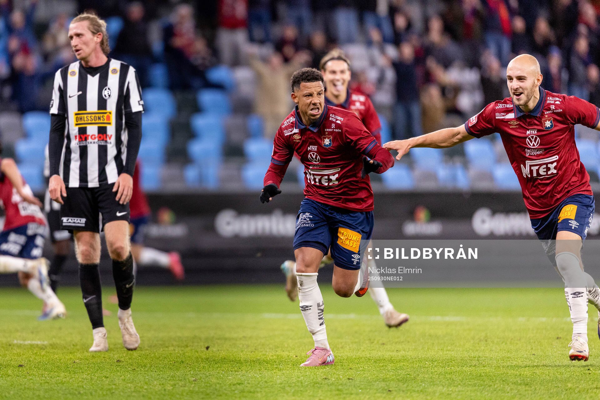 Örgrytes Tobias Sana, Amel Mujanic jublar