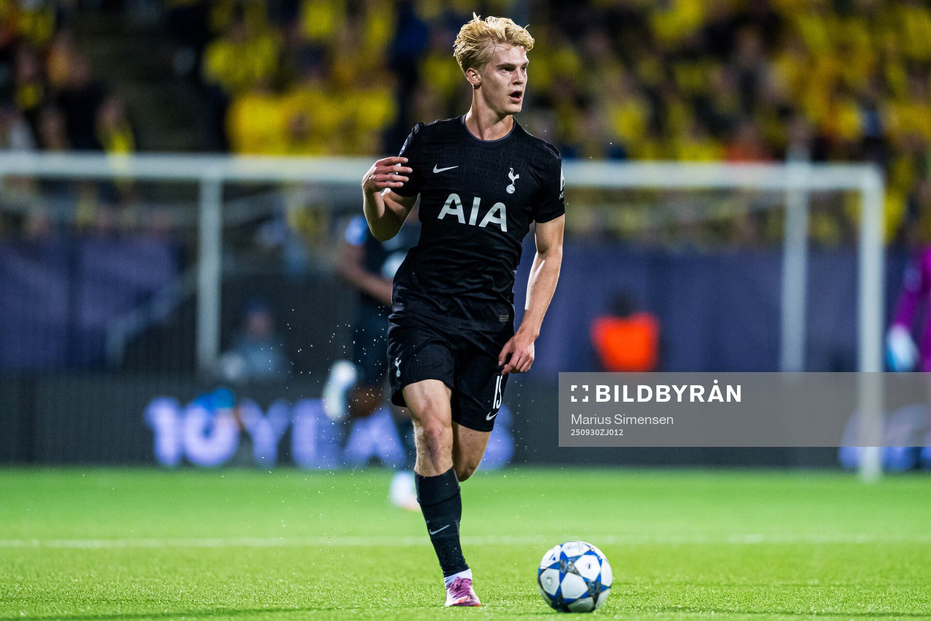 Lucas Bergvall of Tottenham Hotspur