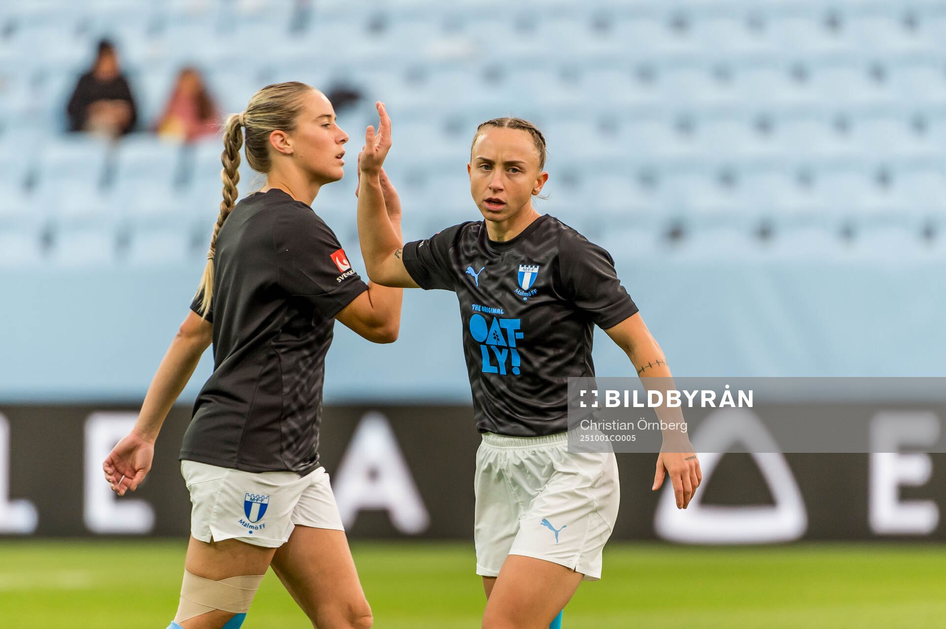 Malmö FFs Courtney Nevin och Miljana Ivanovic