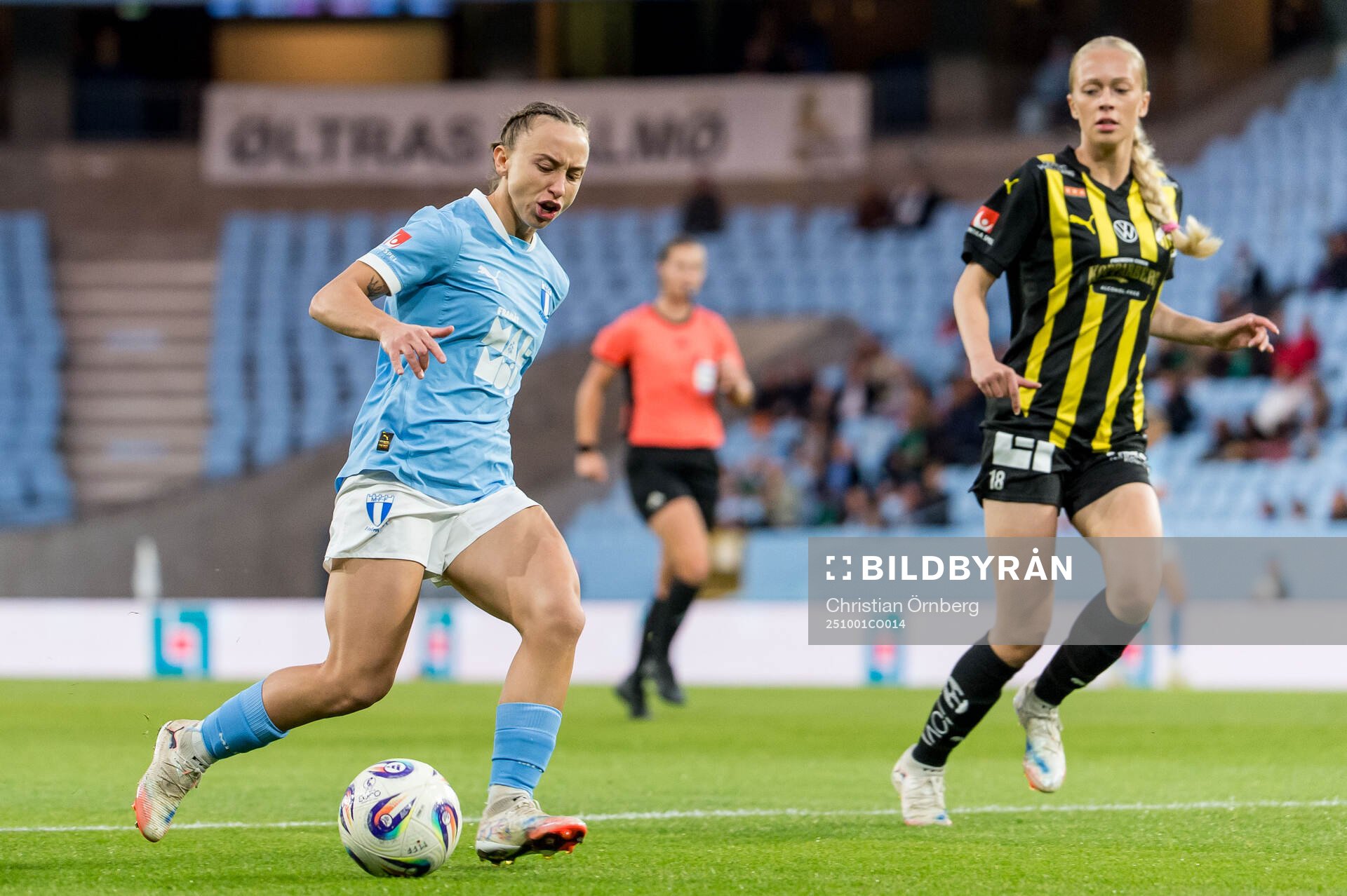 Malmö FFs Miljana Ivanovic och Häckens Lisa Löwing
