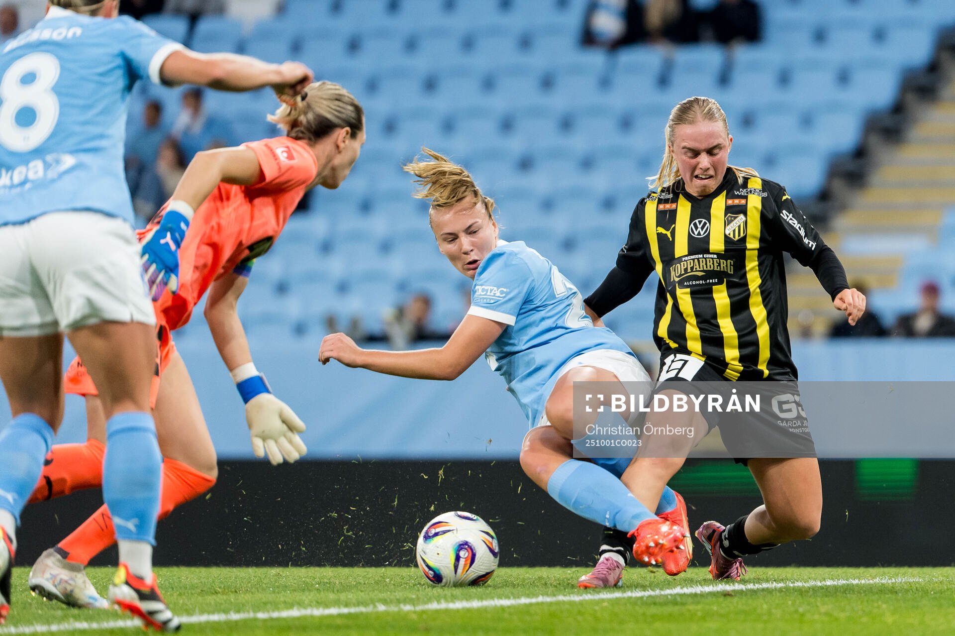 Malmö FFs Sara Kanutte Sørensen Fornes mot  Häckens