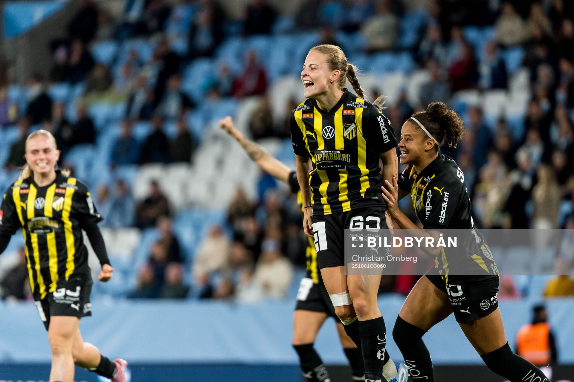 Häckens Anna Anvegård jublar