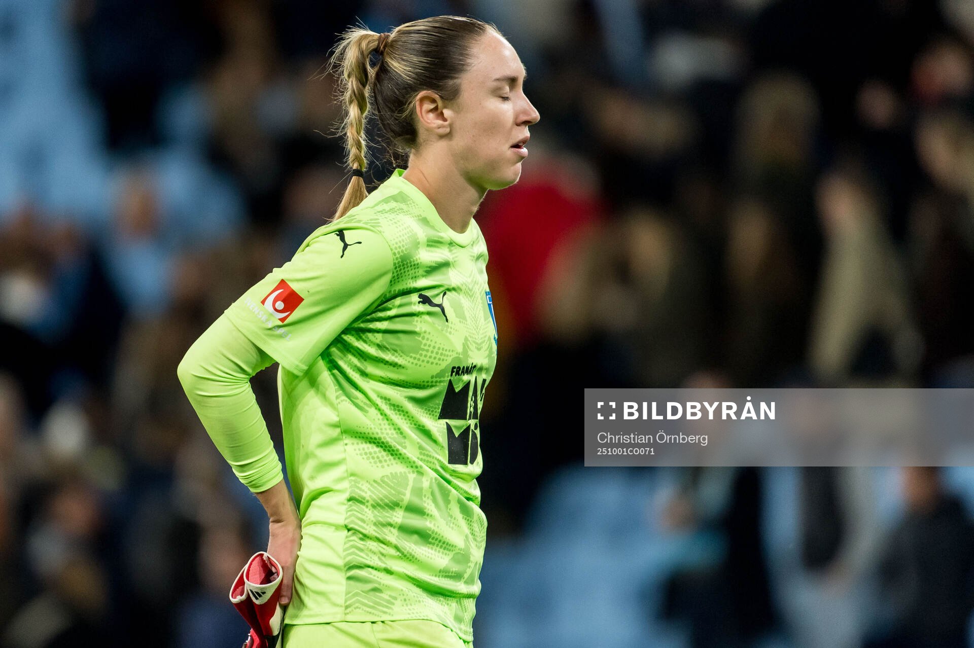 Malmö FFs målvakt Moa Öhman deppar