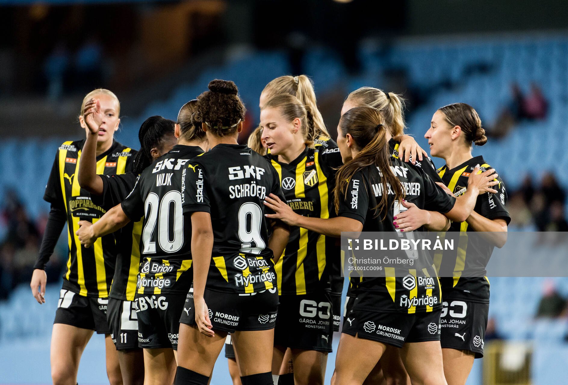 Häckens Anna Anvegård jublar