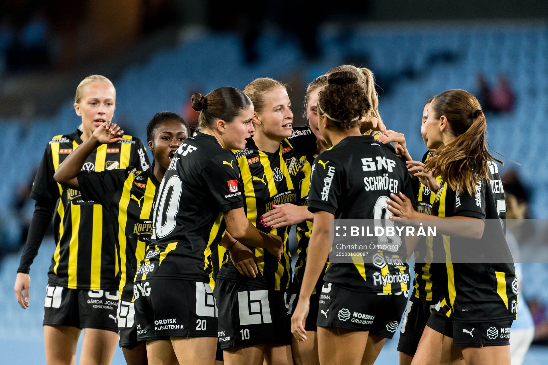 Häckens Anna Anvegård jublar