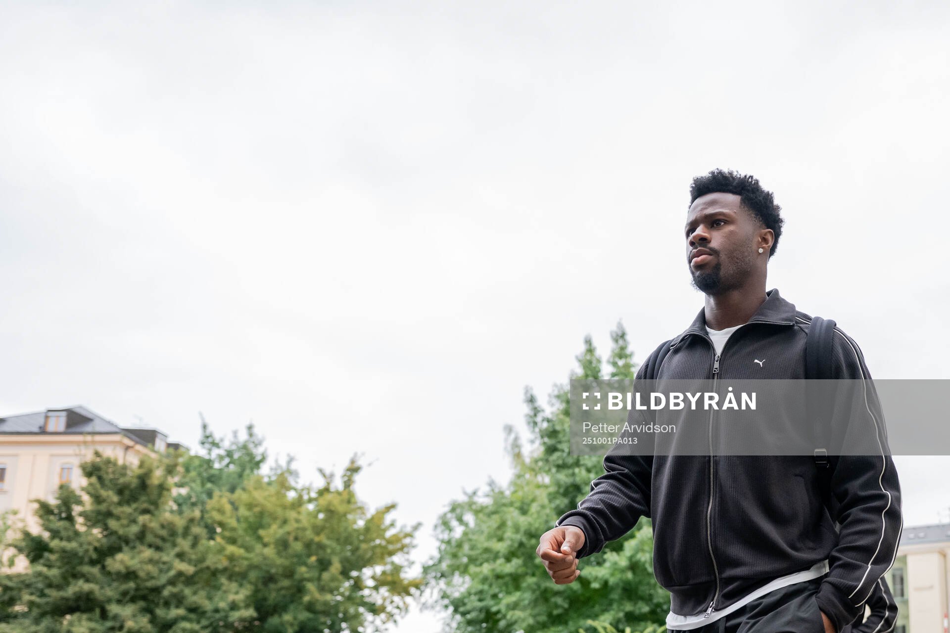 Emmanuel Ekong of Malmö FF arrives at the hotel