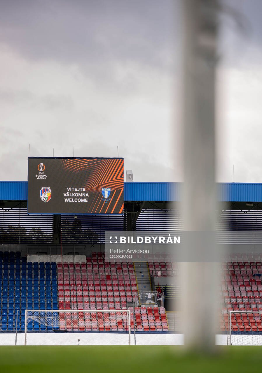 Interior view of Doosan Arena
