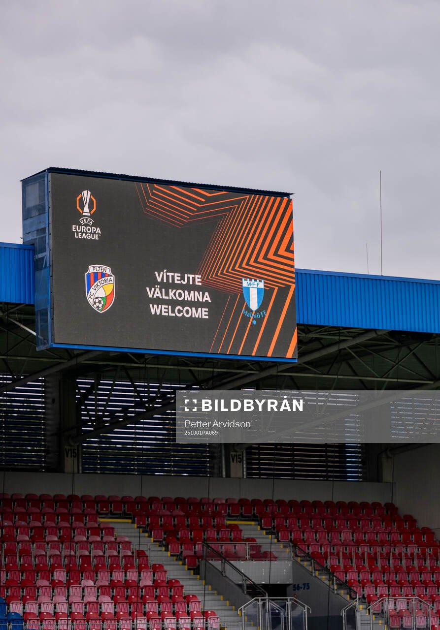Interior view of Doosan Arena