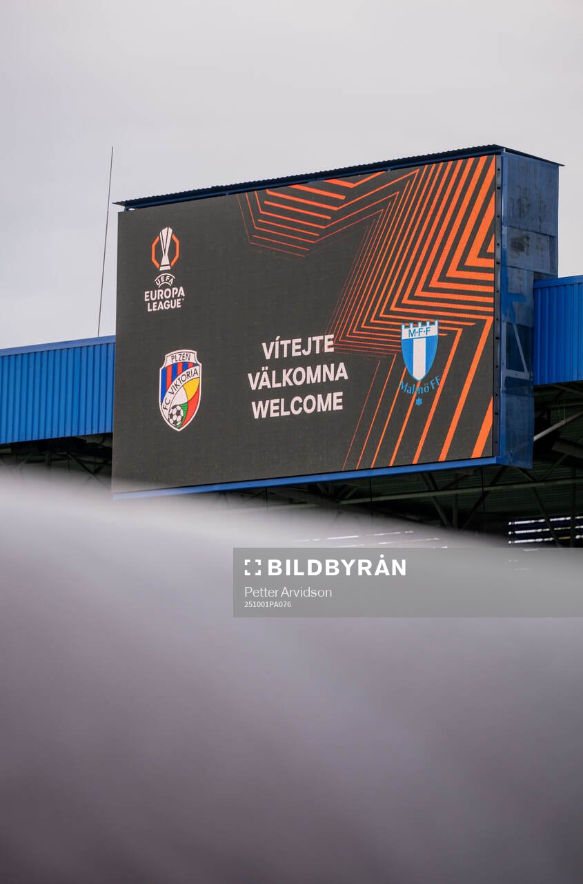Interior view of Doosan Arena