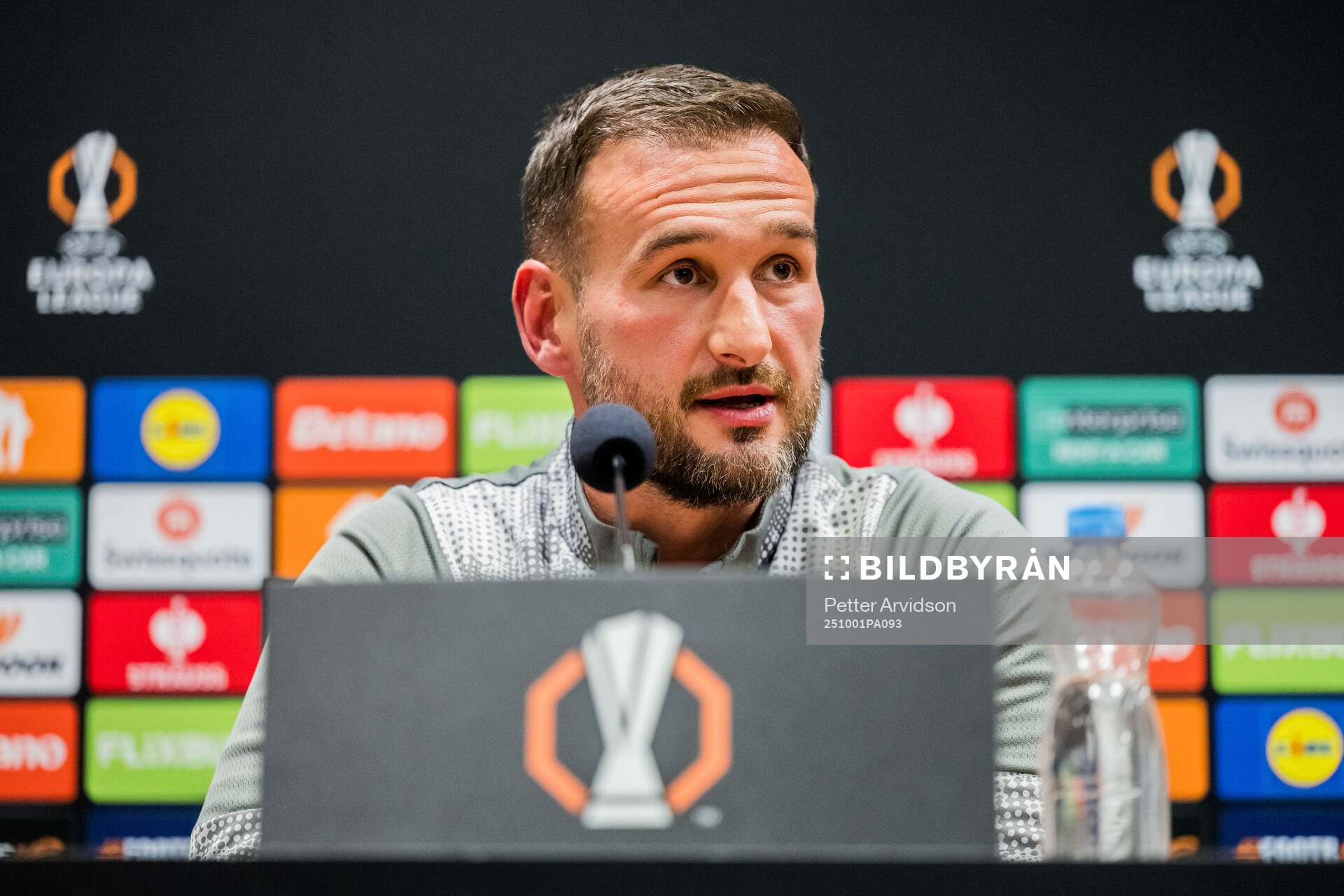 Head coach Anes Mravac