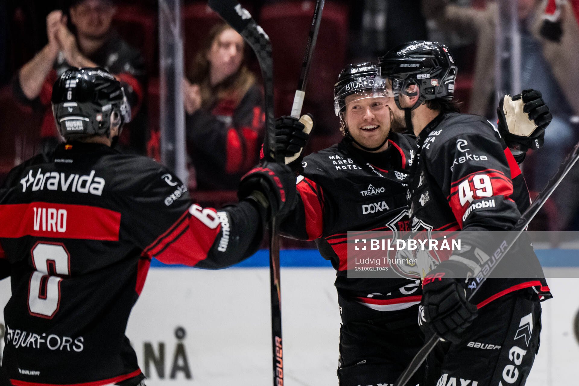 Malmö Redhawks Thomas Berg Paulsen jublar