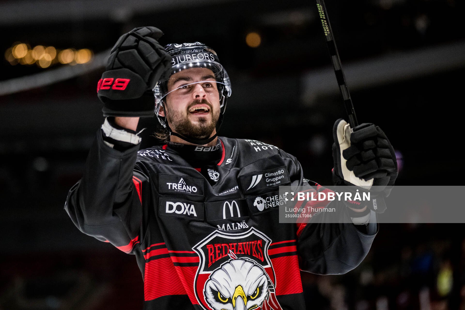 Malmö Redhawks Seth Barton jublar