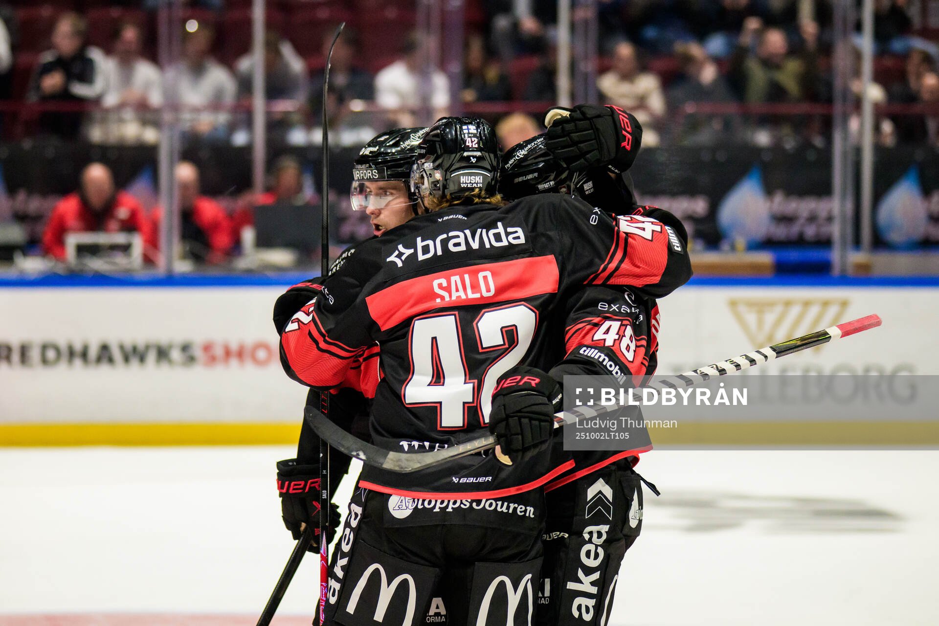 Malmö Redhawks spelare jublar