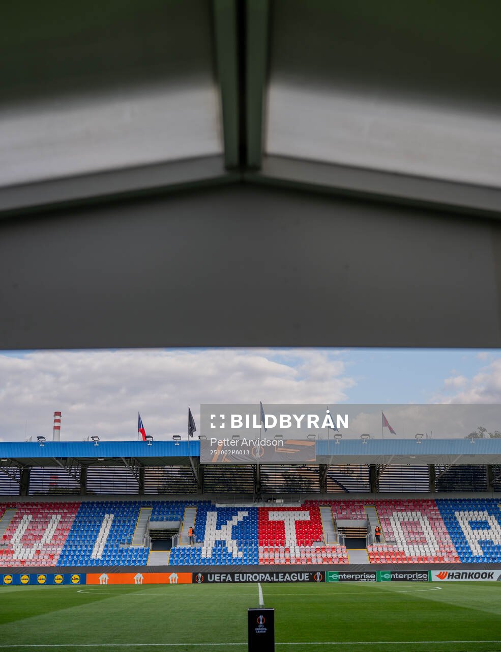 Interior view of Doosan Arena