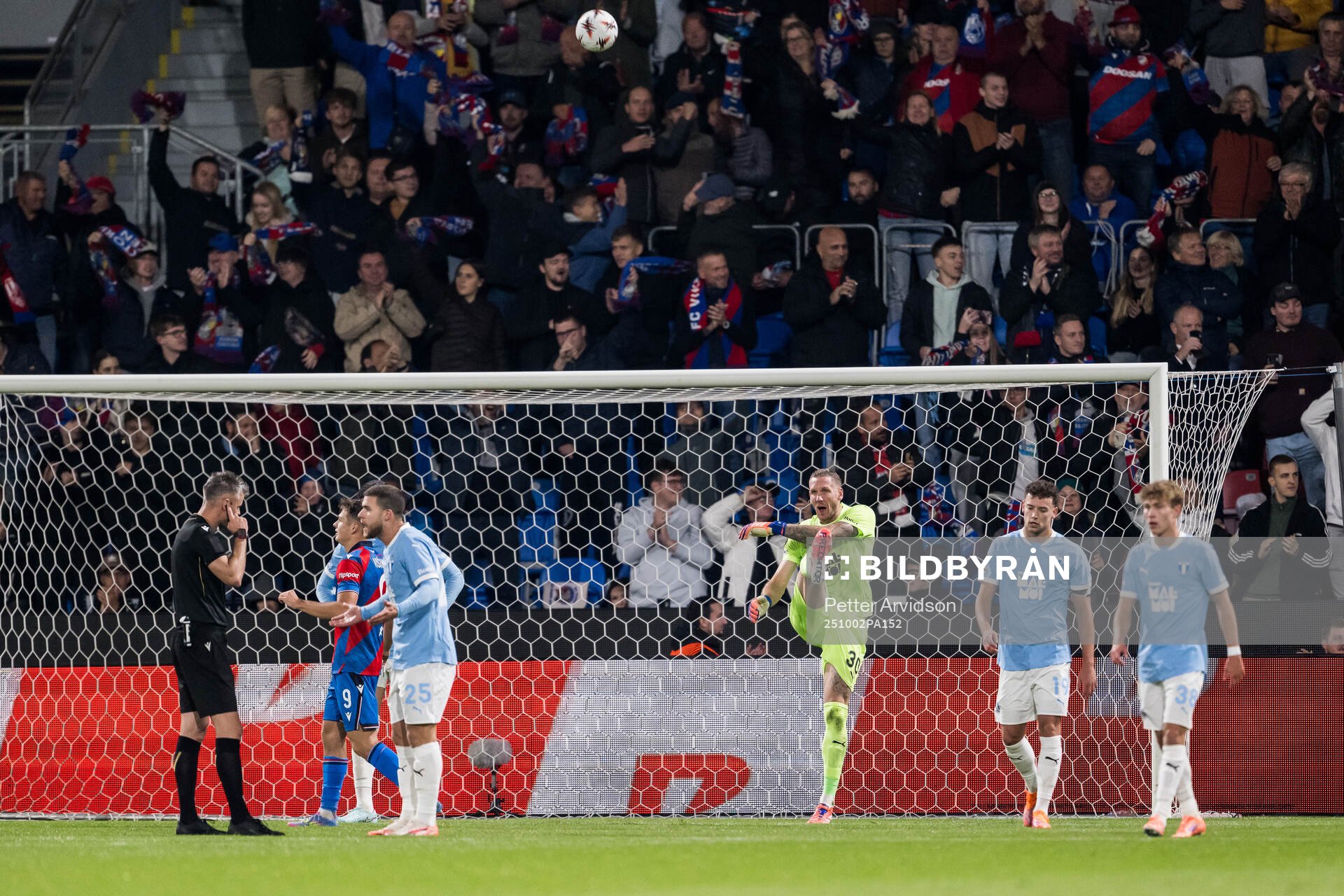 Goalkeeper Robin Olsen of Malmö FF looks dejected
