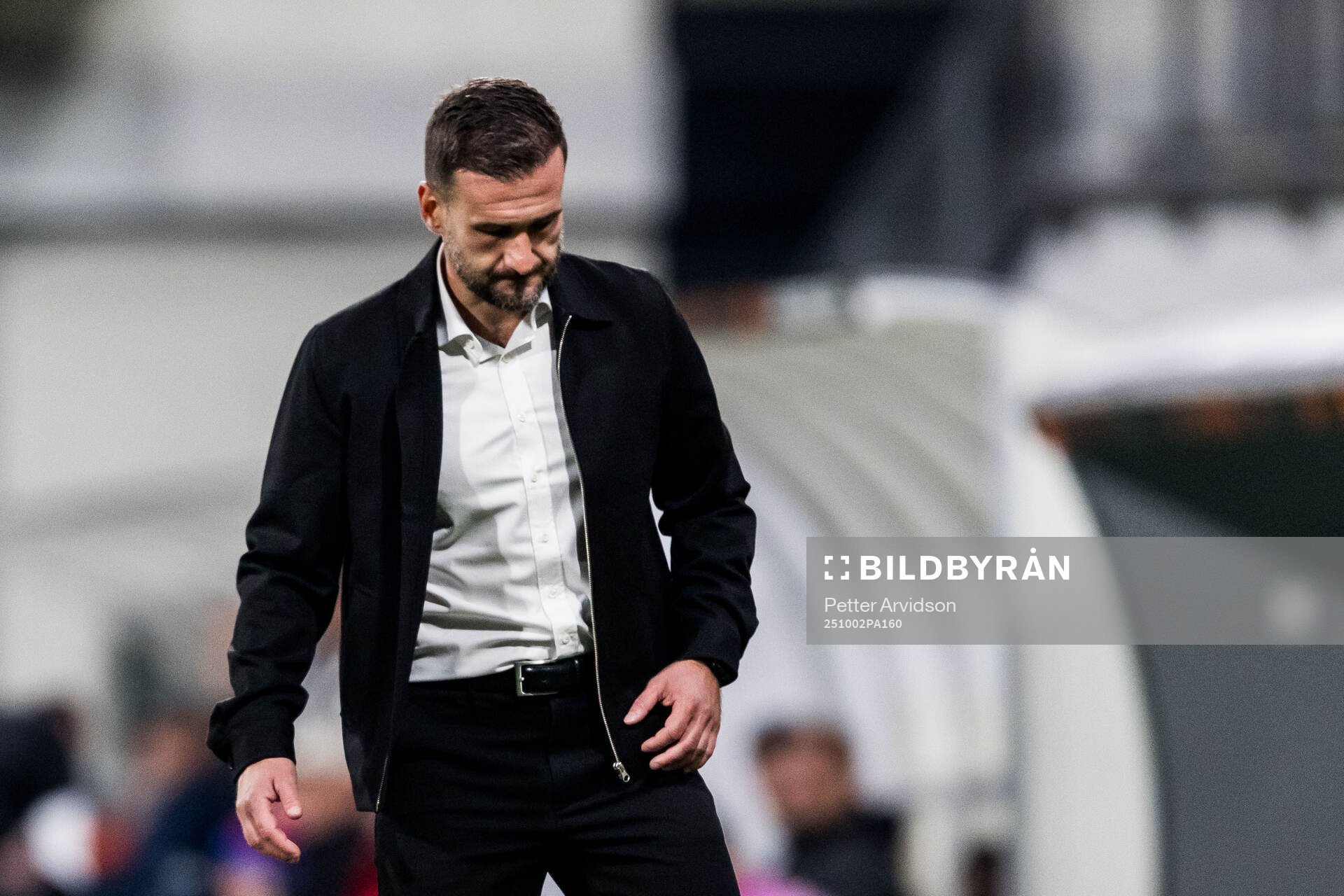 Head coach Anes Mravac of Malmö FF looks dejected