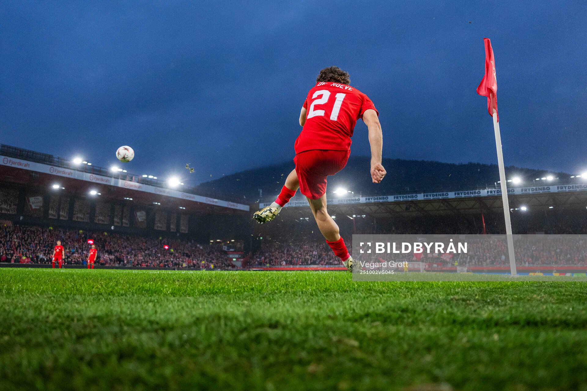Denzel De Roeve of Brann takes a corner kick
