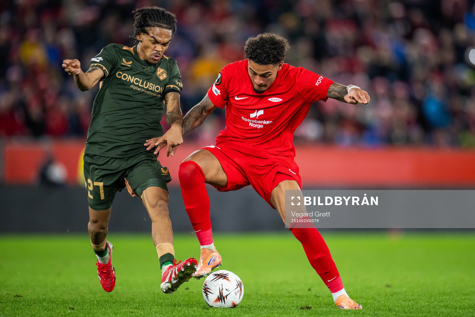 Alonzo Engwanda of Utrecht and Noah Holm of Brann