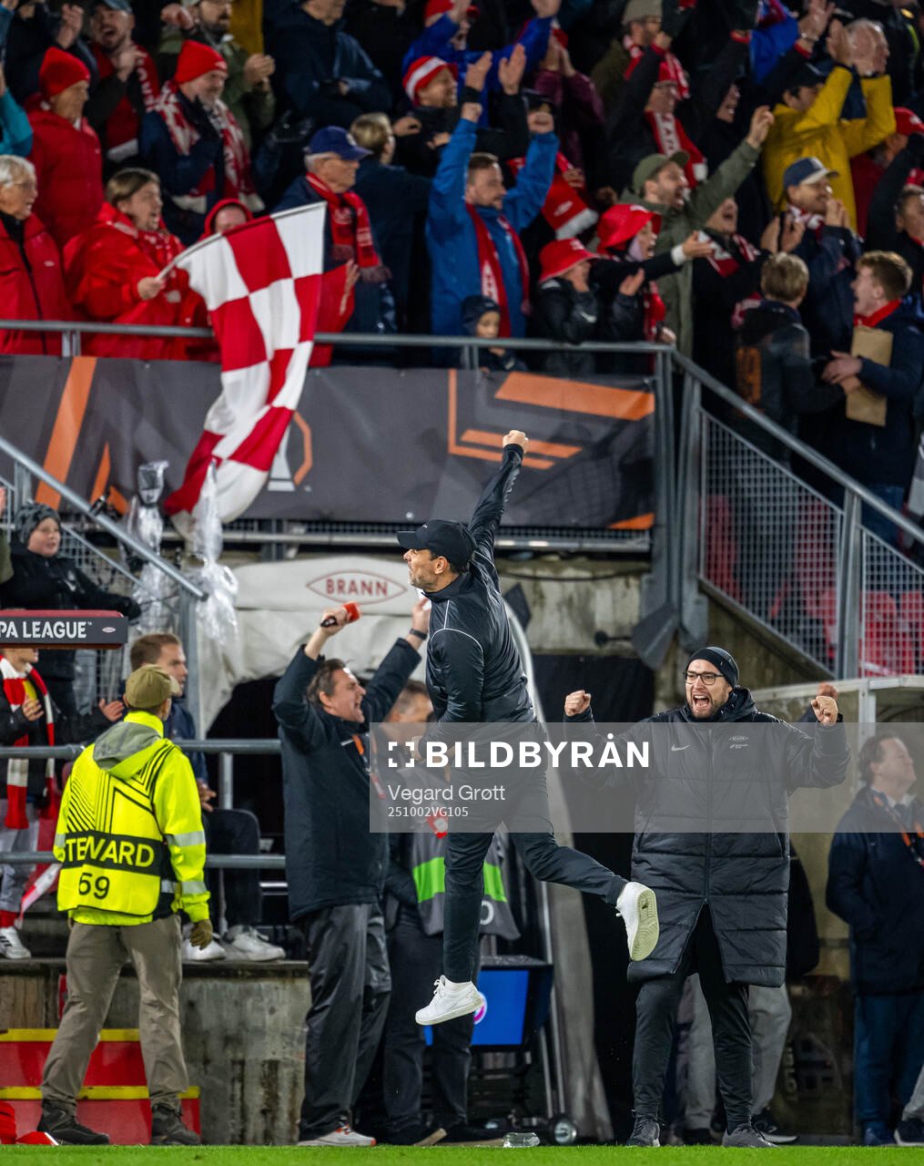 Freyr Alexandersson, head coach of Brann, celebrates at the