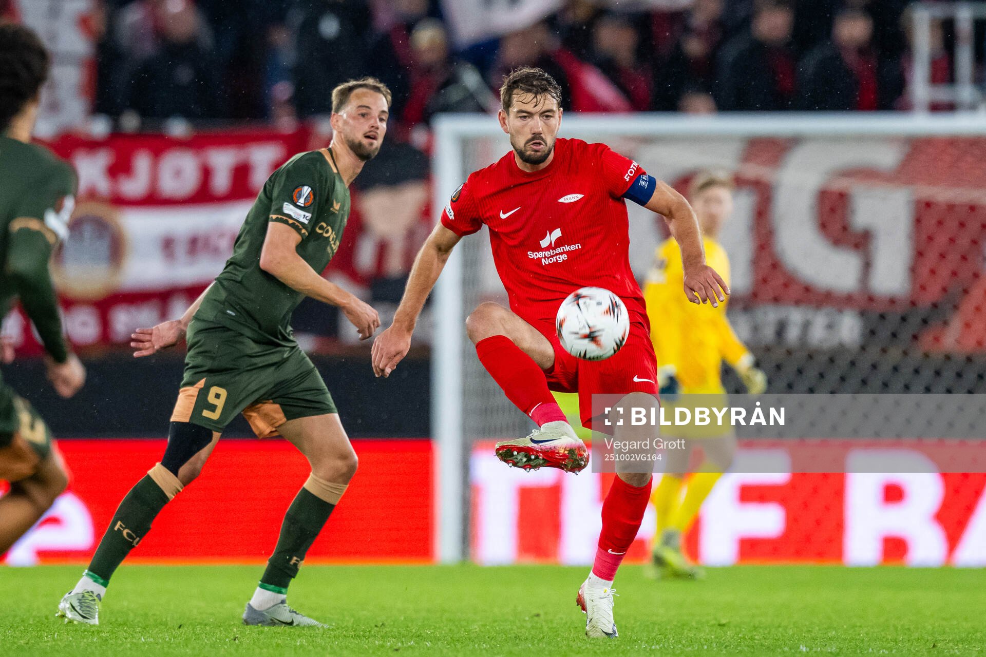 David Min of Utrecht and Fredrik Pallesen Knudsen of Brann