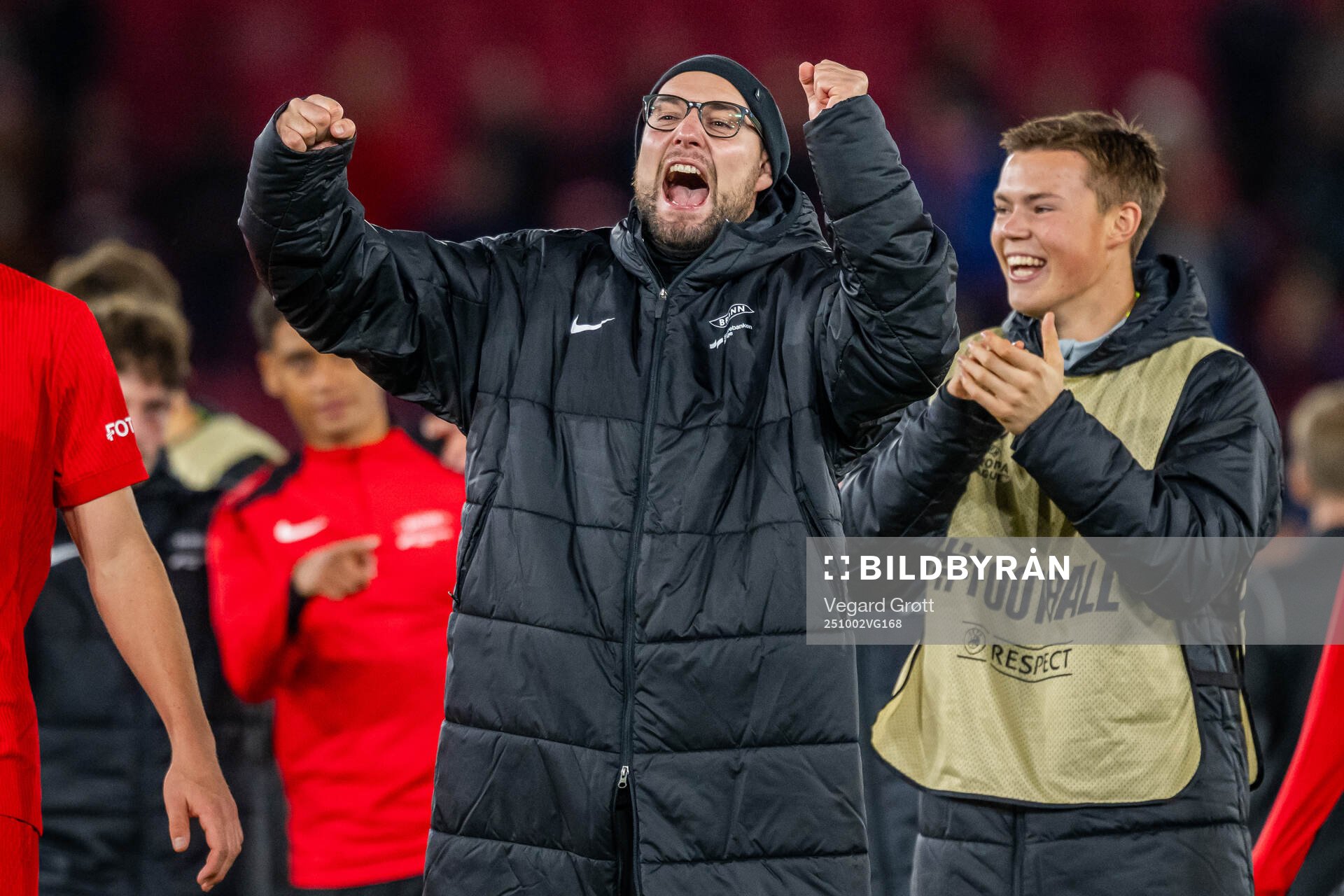 Assistant coach Jonathan Hartmann of Brann celebrates