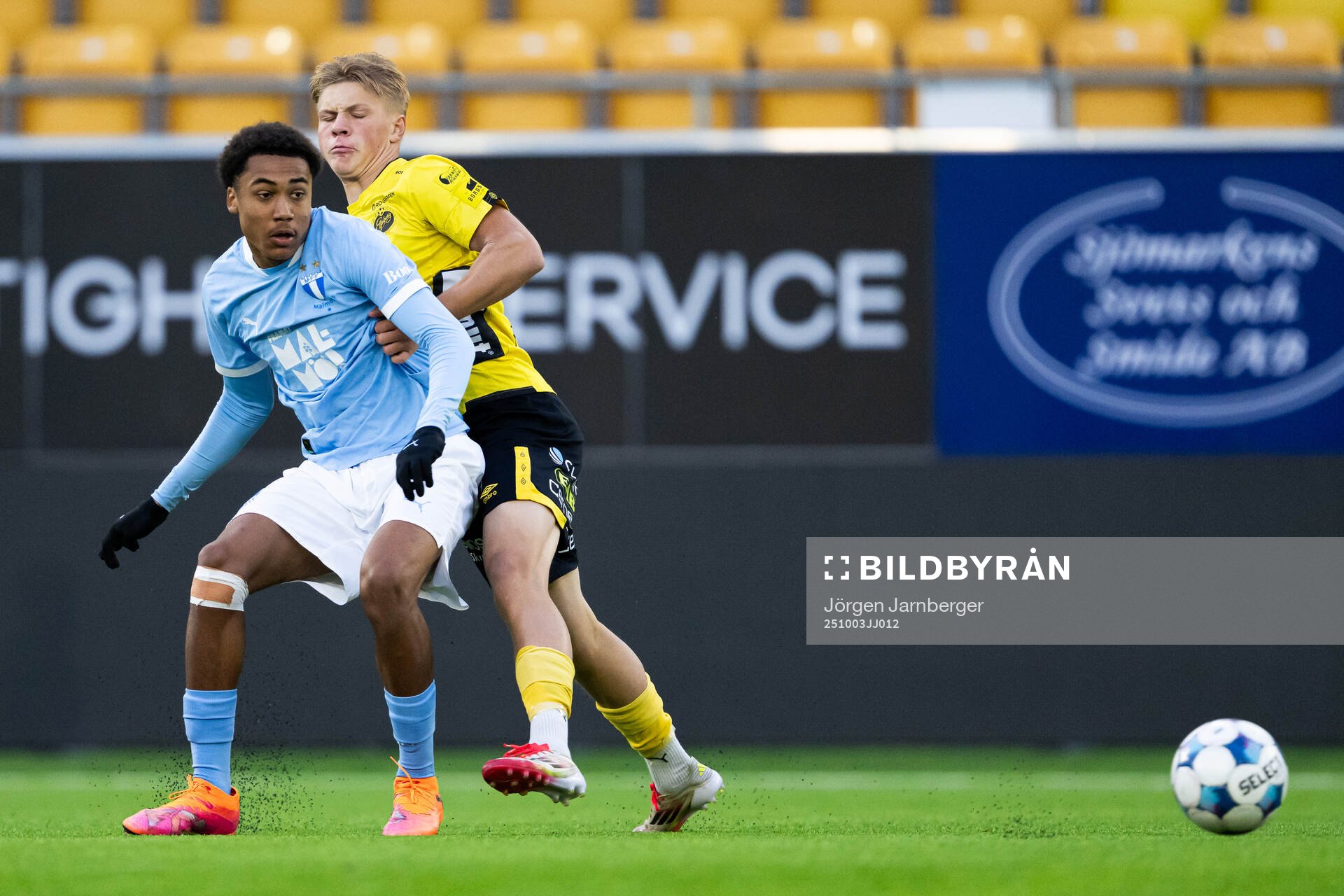 Malmö FFs Theodor Lundbergh och Elfsborgs Konrad Folkesson