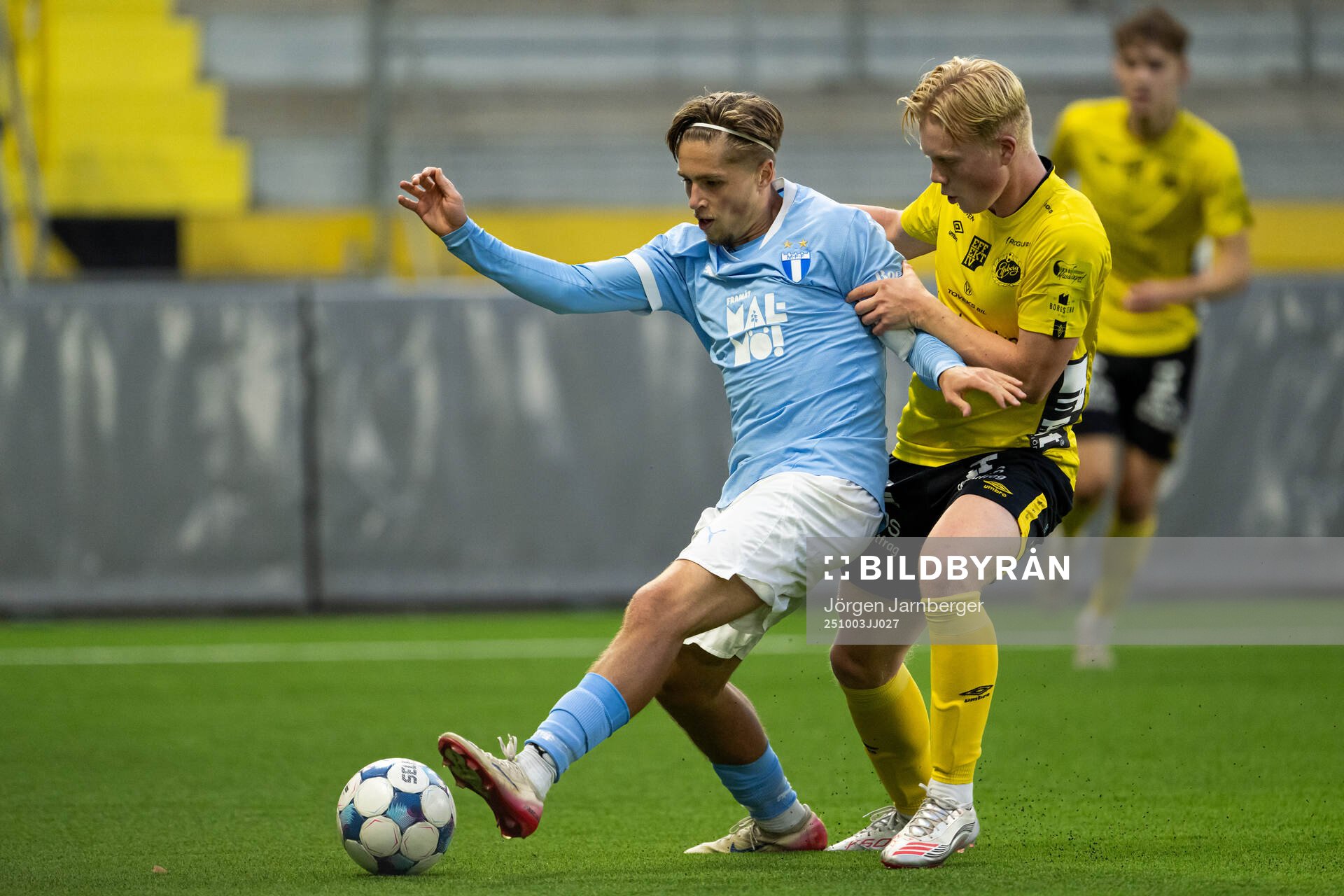Malmö FFs Hugo Bäckstrand och Elfsborgs Jonathan Edenvik