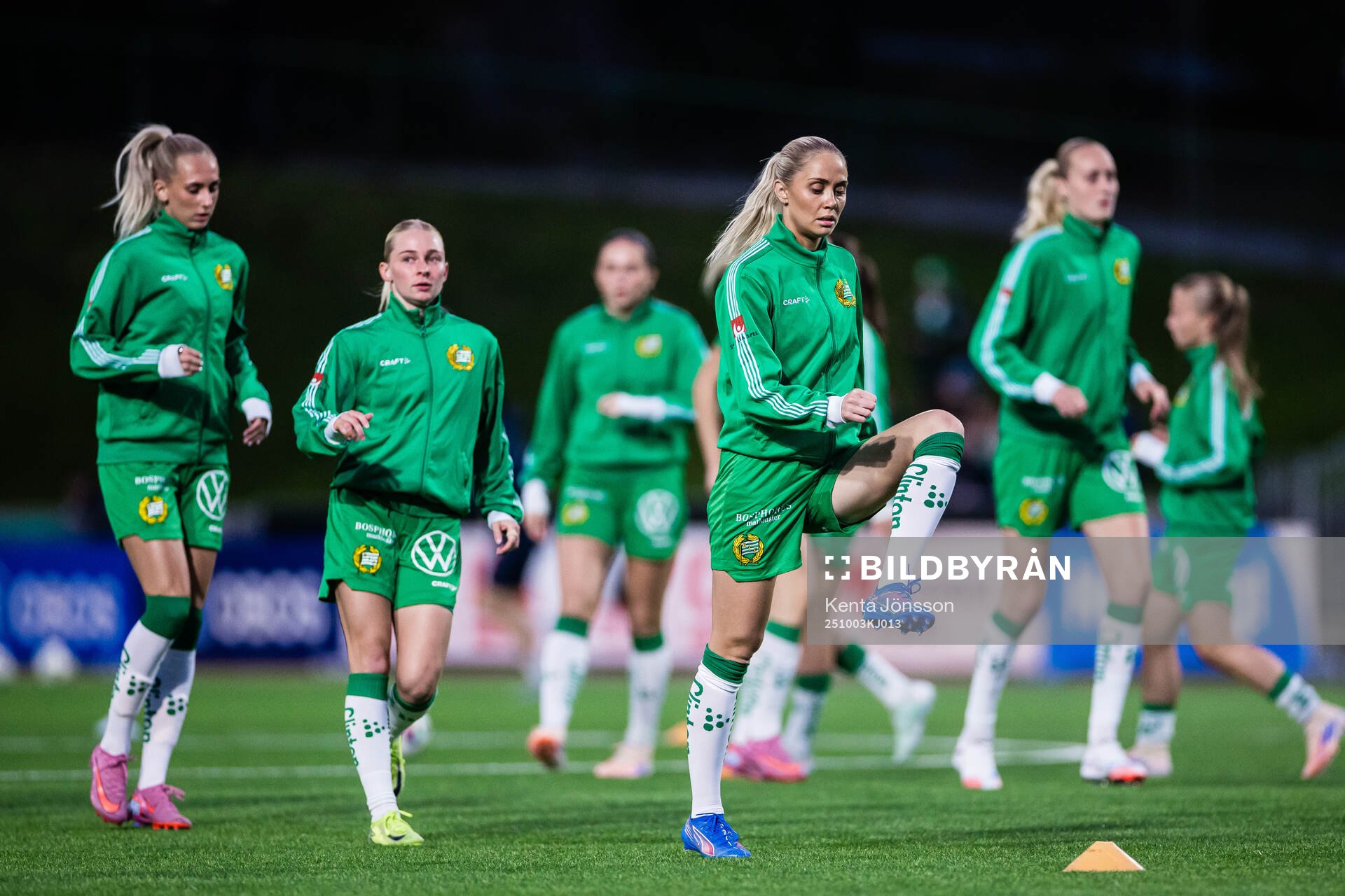 Hammarbys Emilie Joramo och Alice Carlsson