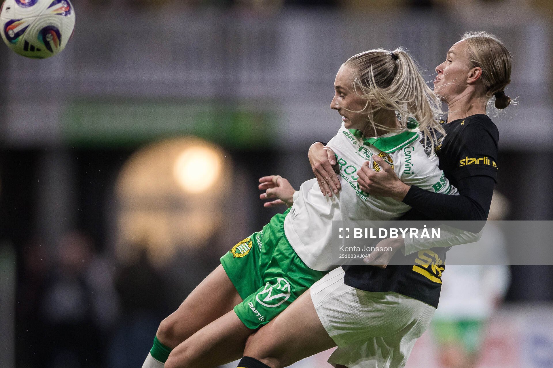 Hammarbys Ellen Wangerheim och AIKs Matilda Plan