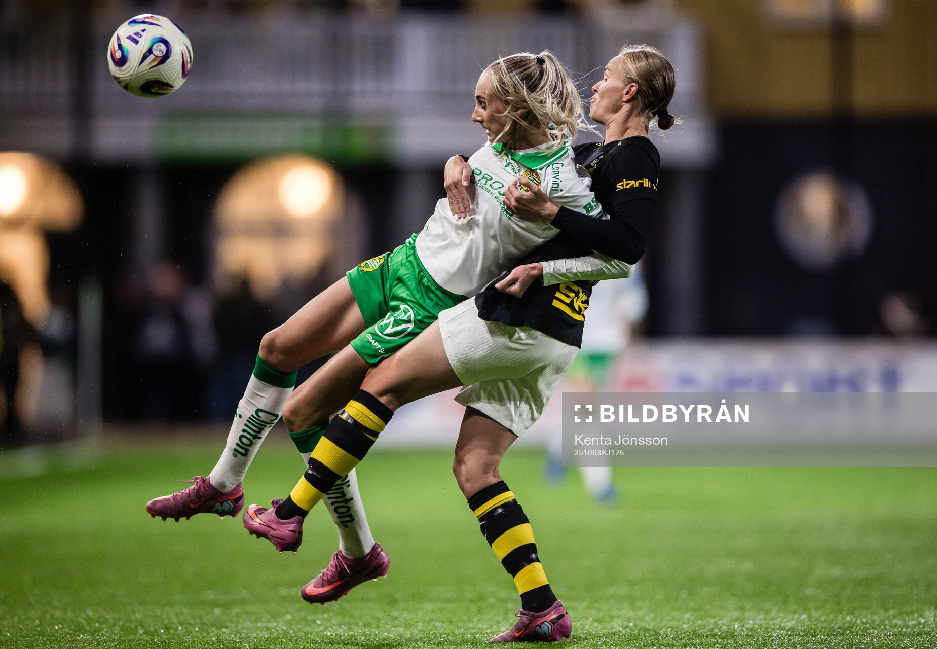 Hammarbys Ellen Wangerheim och AIKs Matilda Plan