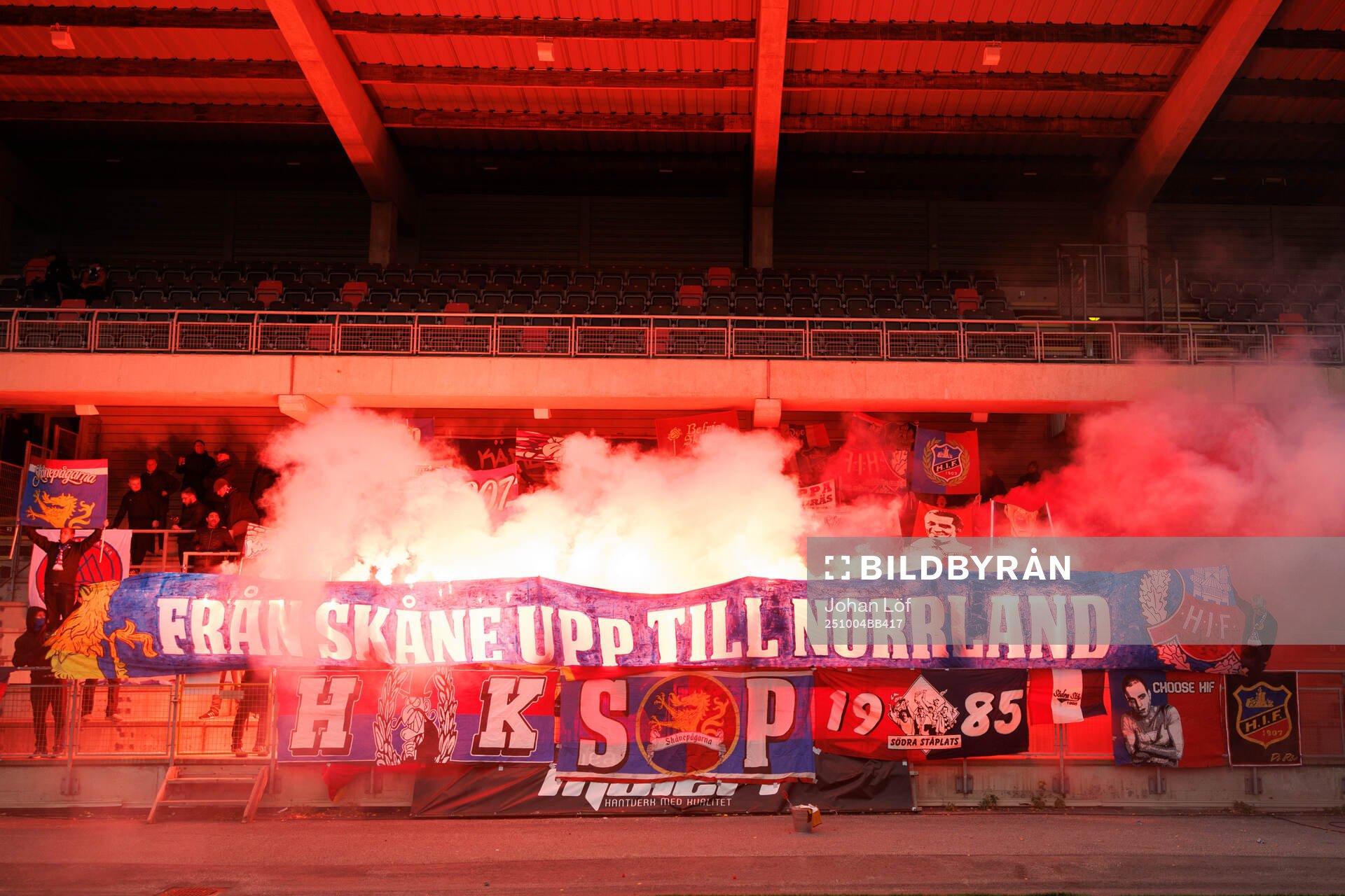 Helsingborgs supportrar med tifo