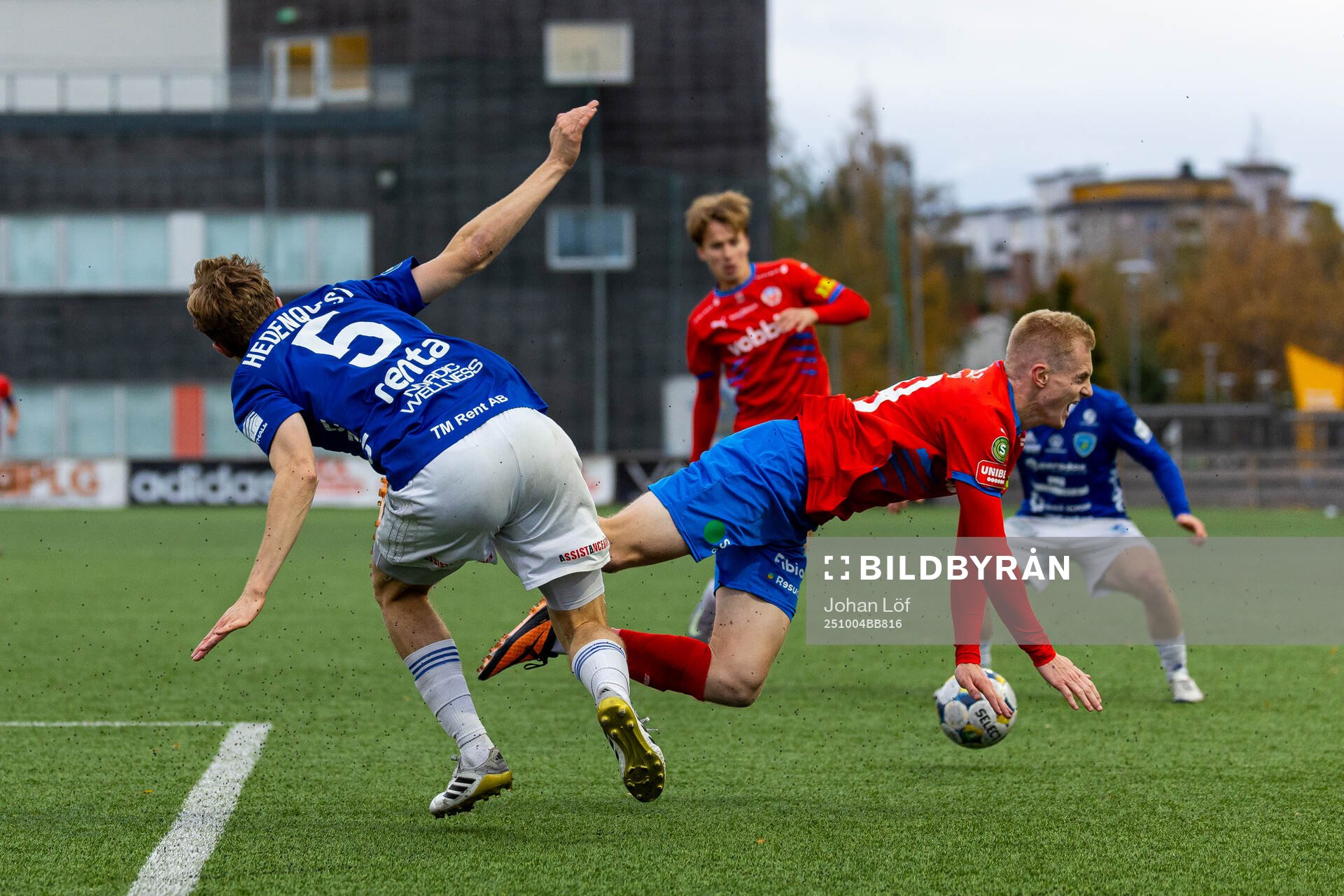 Umeå FCs Jakob Hedenquist och Helsingborgs Oscar Aga