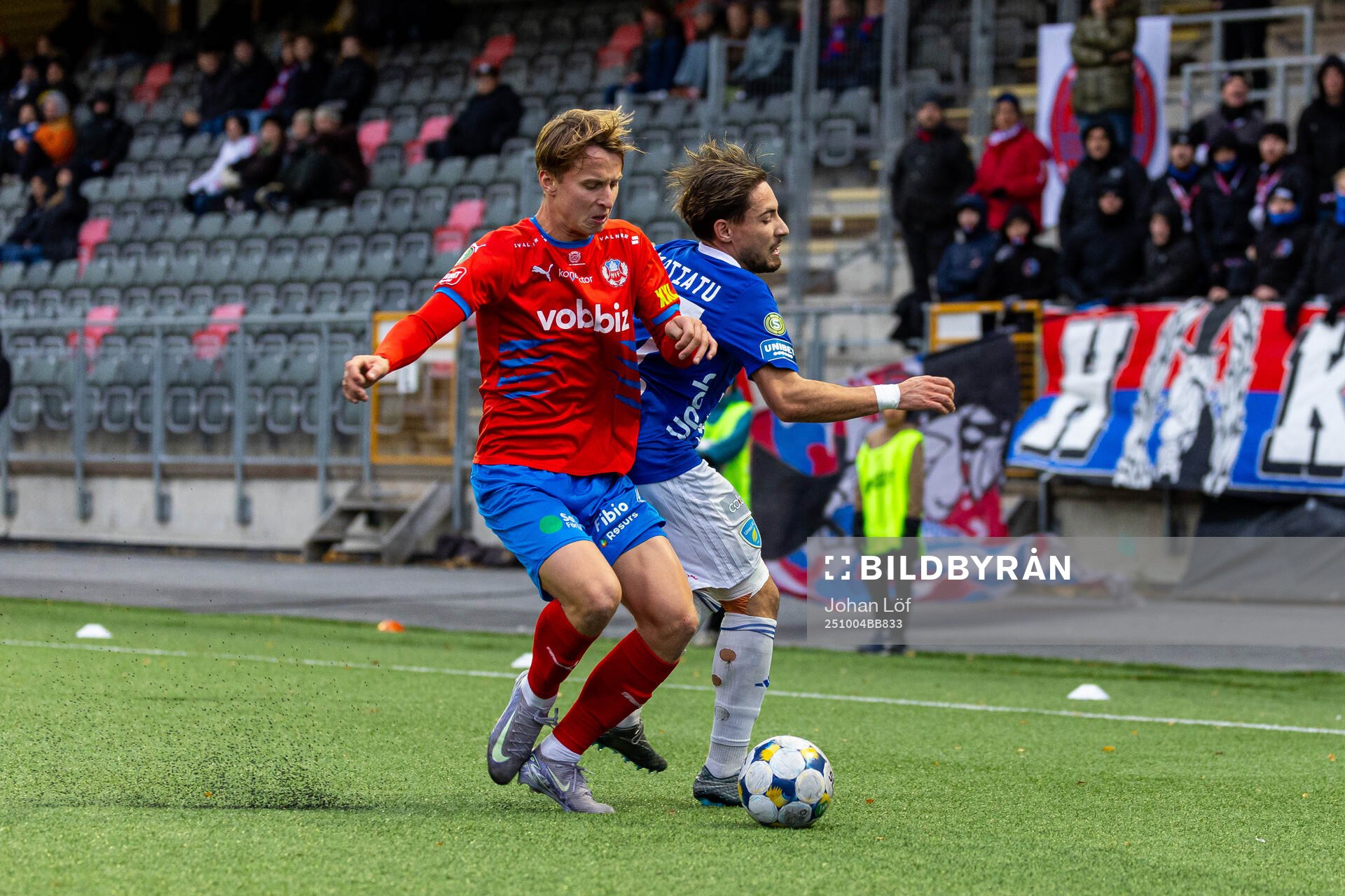 Helsingborgs Lukas Kjellnäs och Umeå FCs Alfredo Martiatu