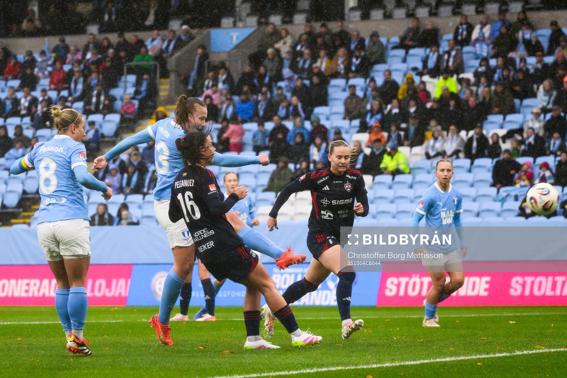 Malmö FFs Sara Kanutte Sørensen Fornes gör 1-0