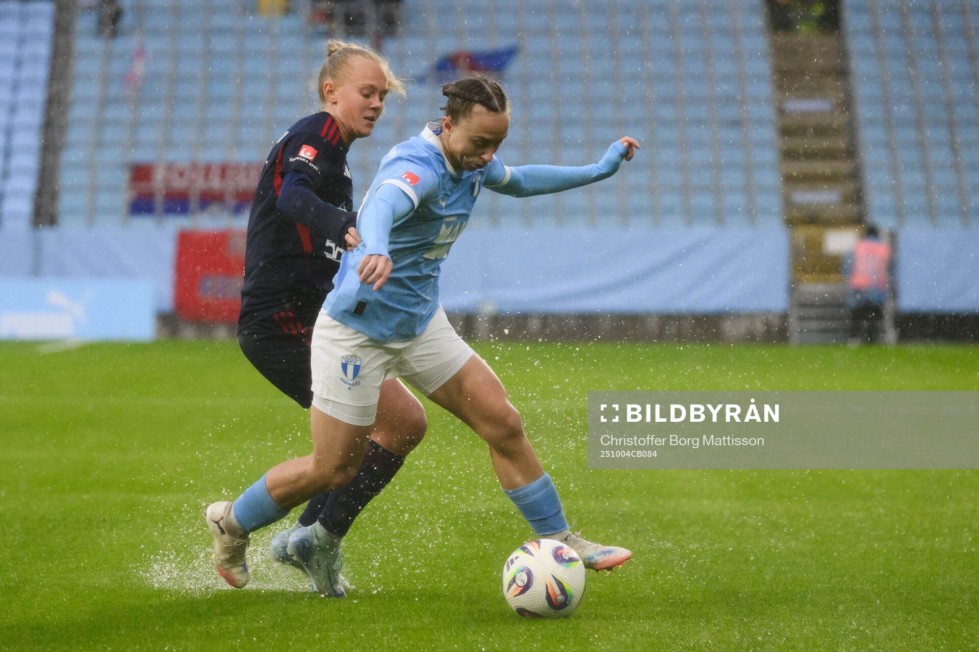 Rosengårds Molly Johansson och Malmö FFs Miljana Ivanovic