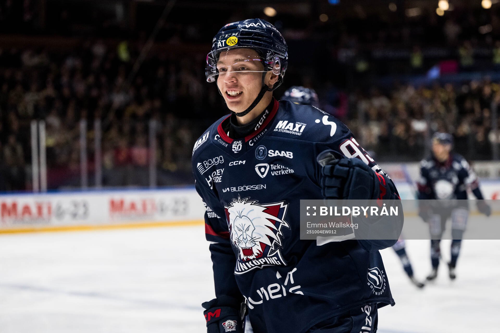 Linköpings Oliver Johansson jublar