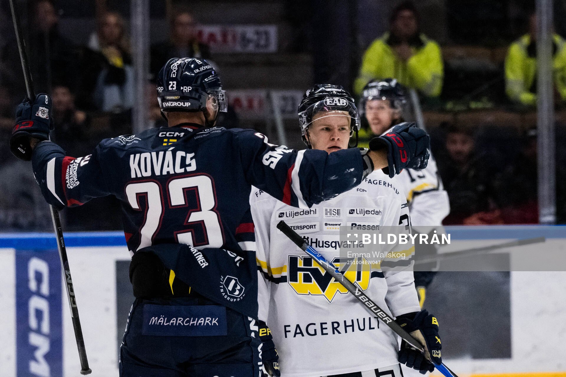 Linköpings Robin Kovacs jublar