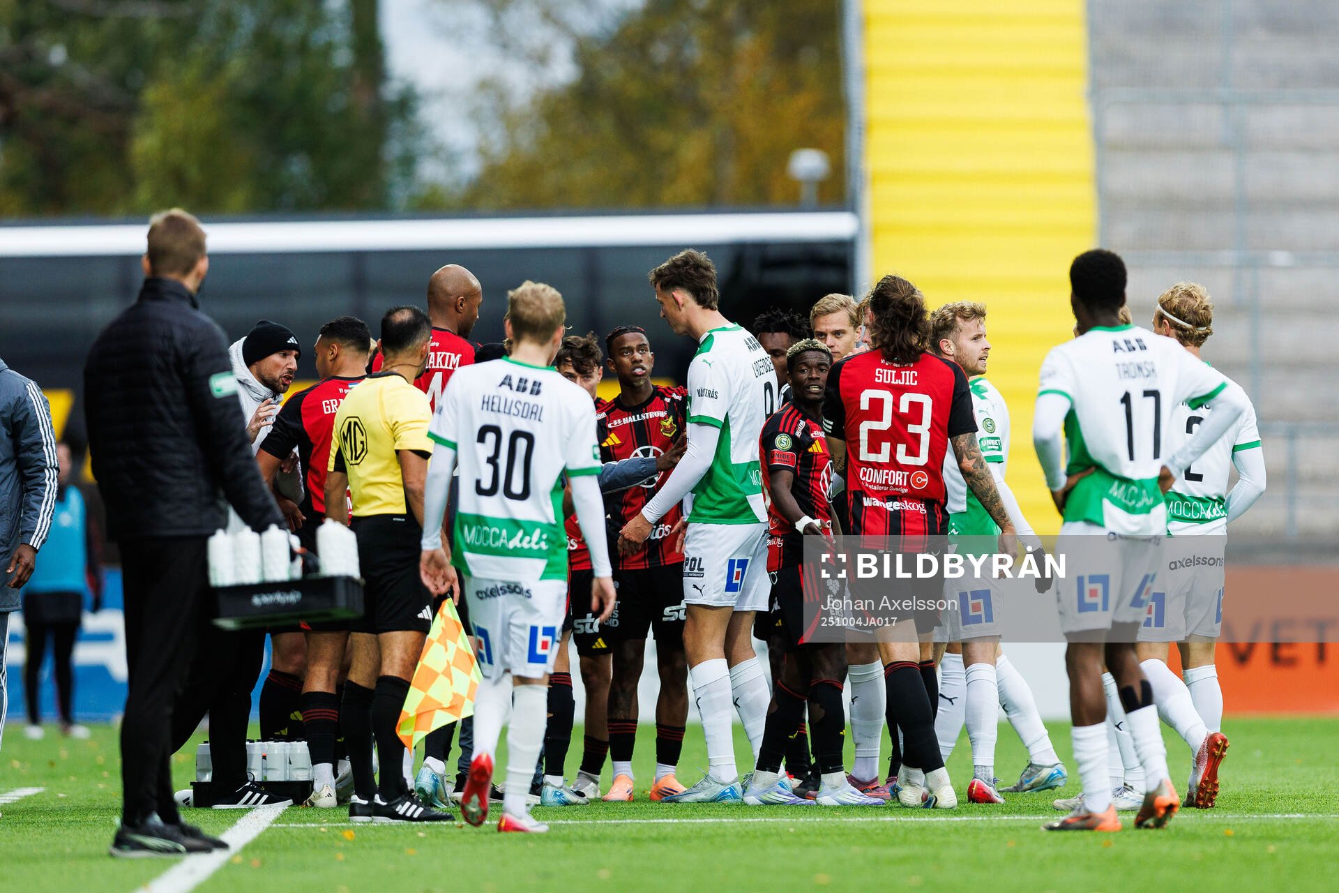 Diskussion mellan Östersund och Västerås spelare