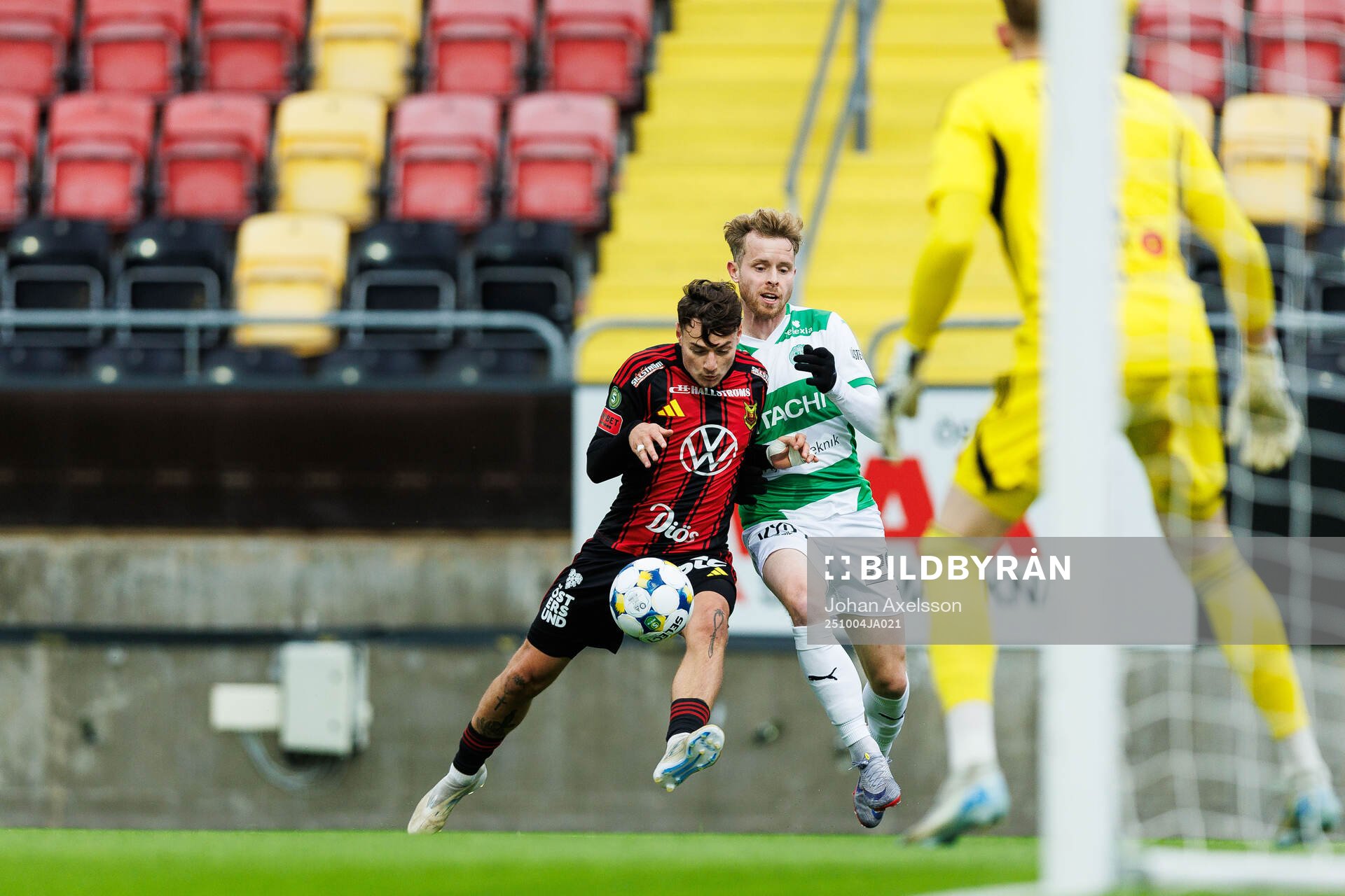 Östersunds Adrian Edqvist och Västerås Victor Wernersson