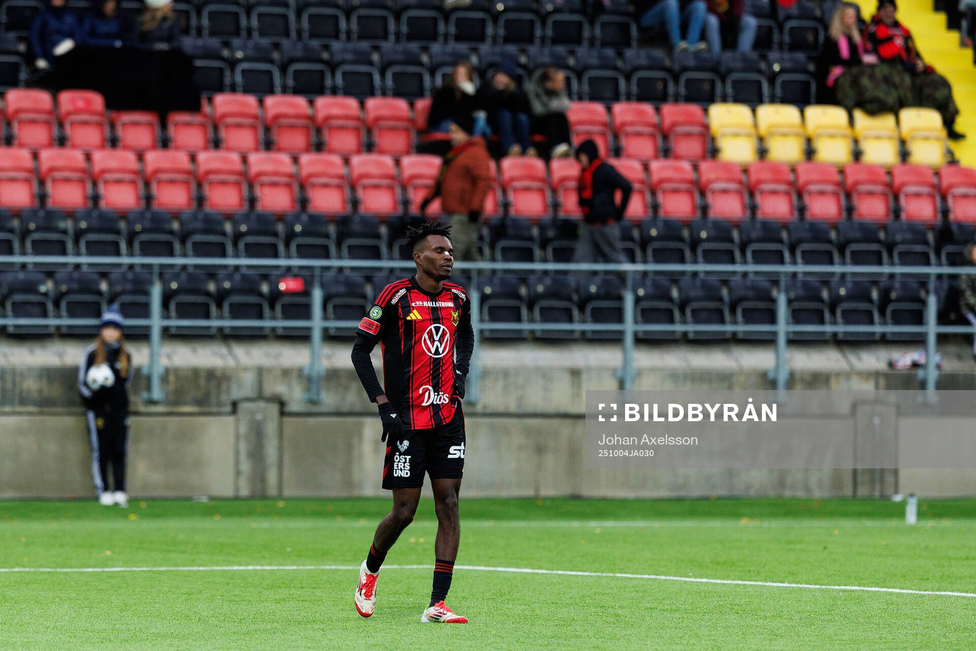 Östersunds Sunday Anyanwu deppar