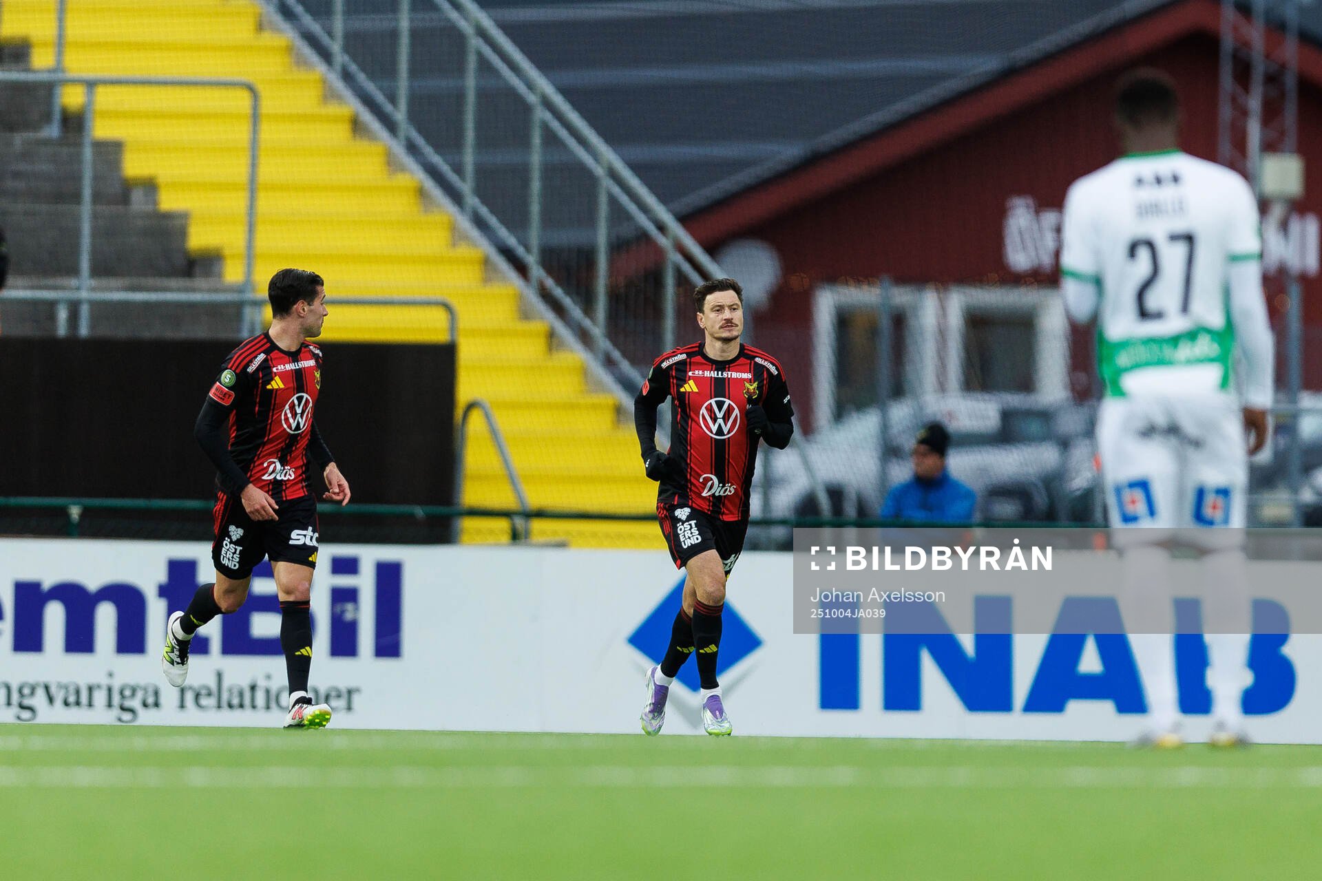 Östersunds Jamie Ryan Hopcutt jublar