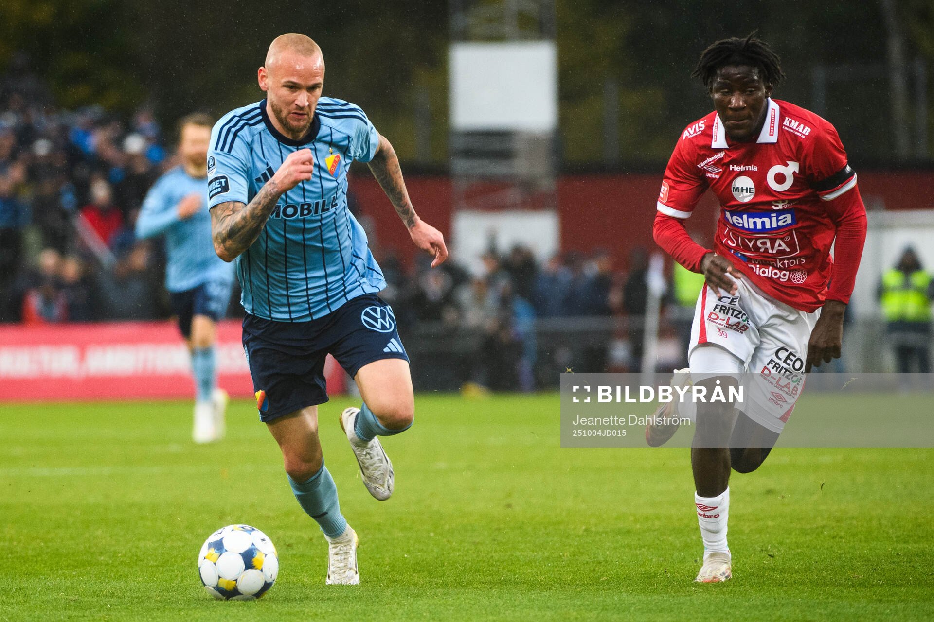 Djurgårdens Adam Ståhl och Degerfors Philippe Ndinga