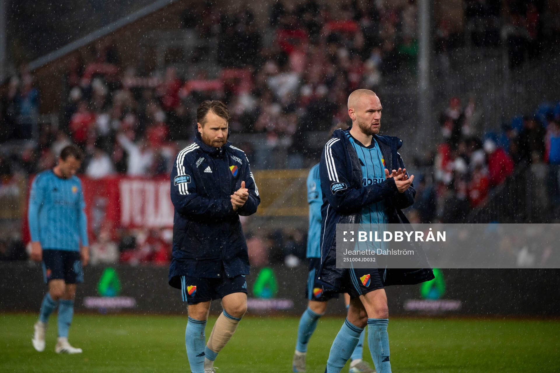 Djurgårdens Jacob Une och Adam Ståhl deppar