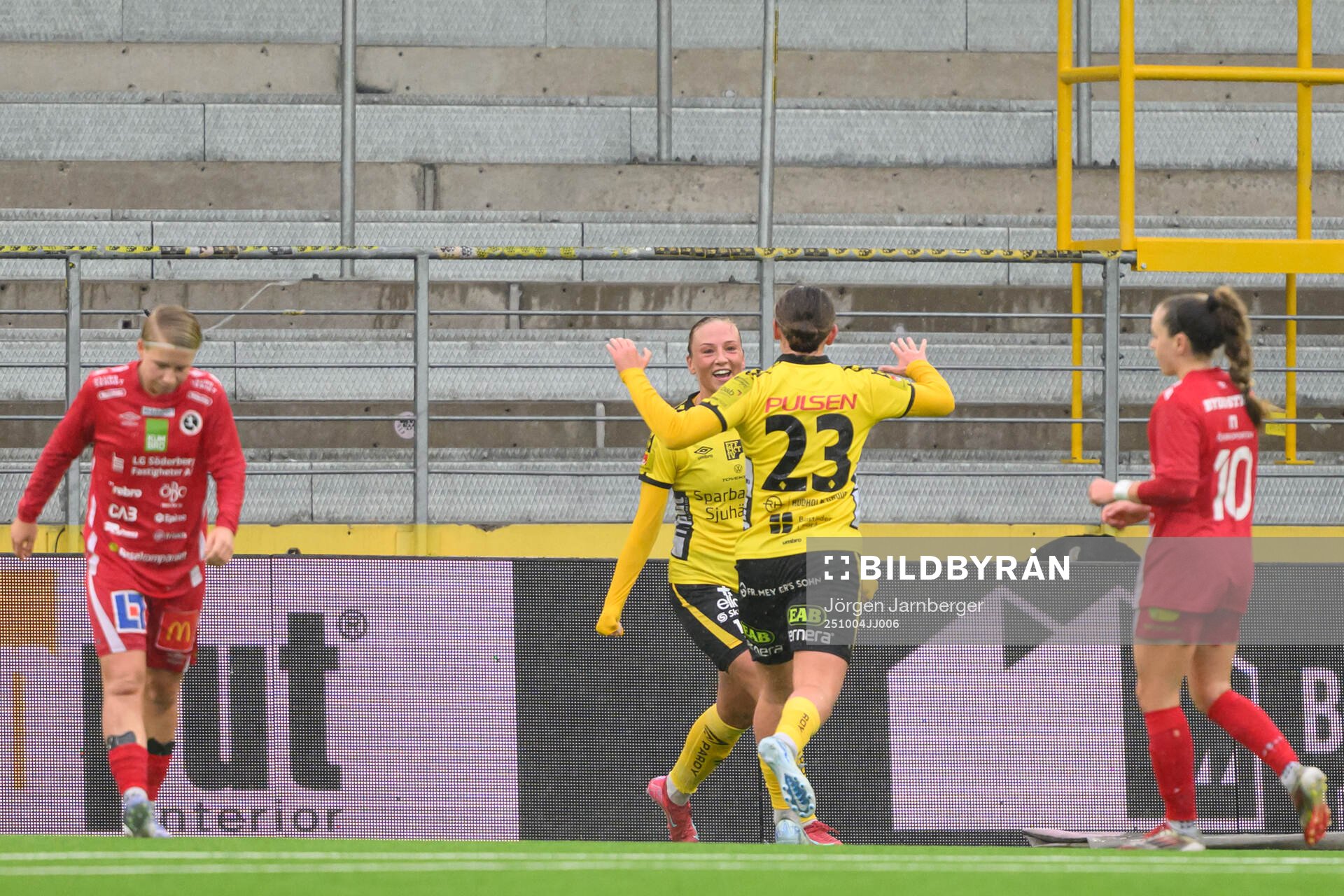 Elfsborgs Stina Jensen jublar