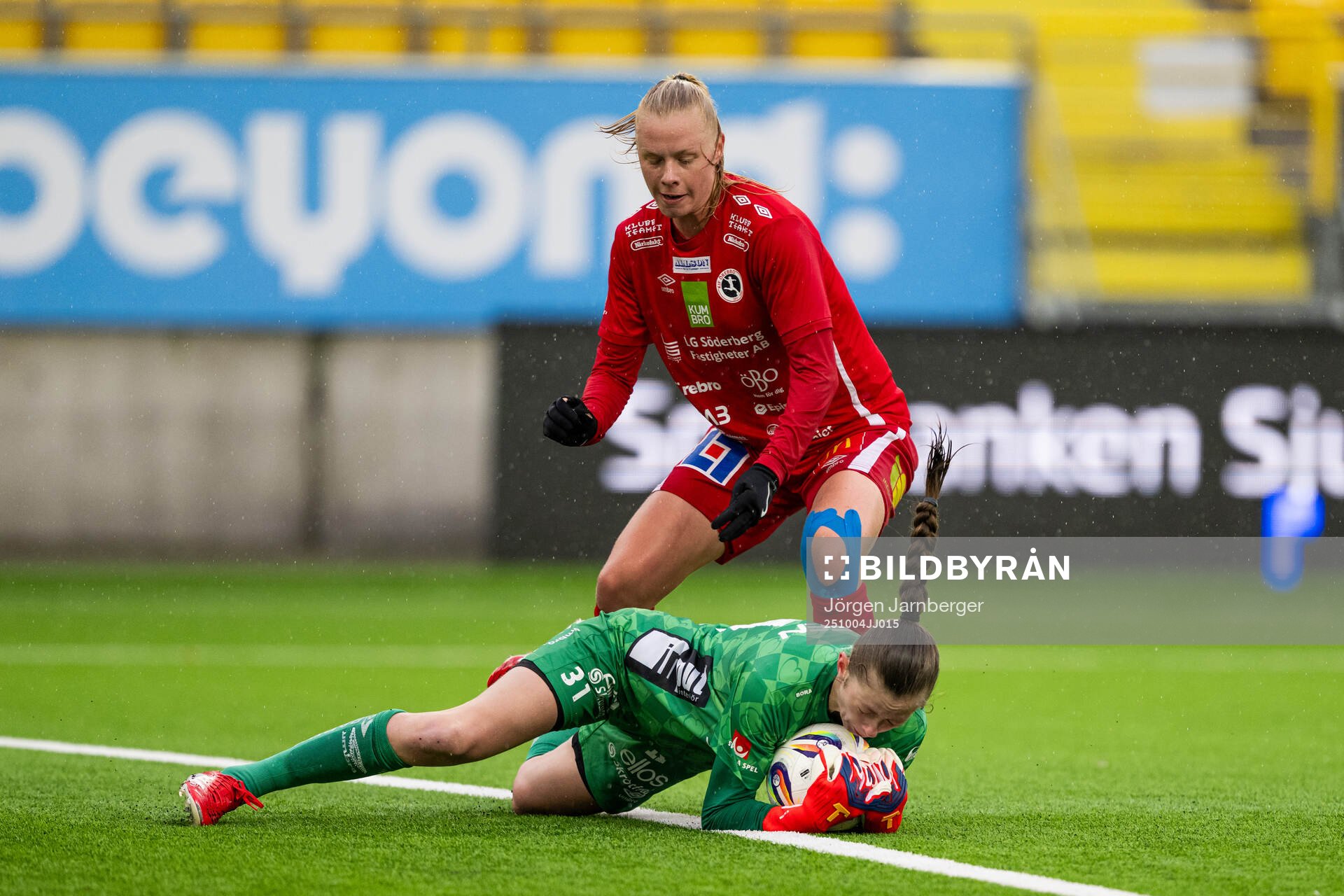 Elfsborgs målvakt Marlen Katharina Kelm och KIF Örebros