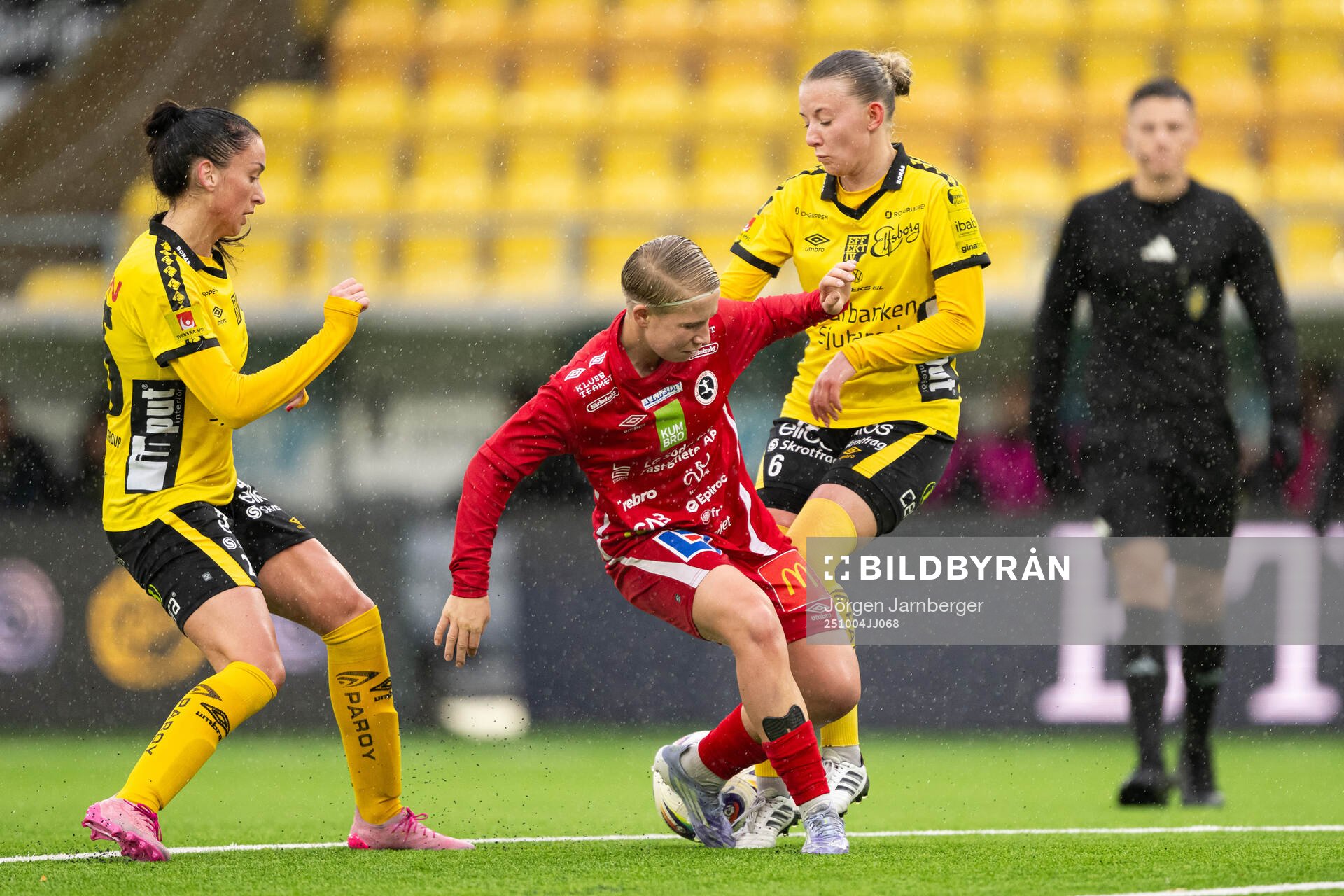 Elfsborgs Izabella Bergström, KIF Örebros Emilia