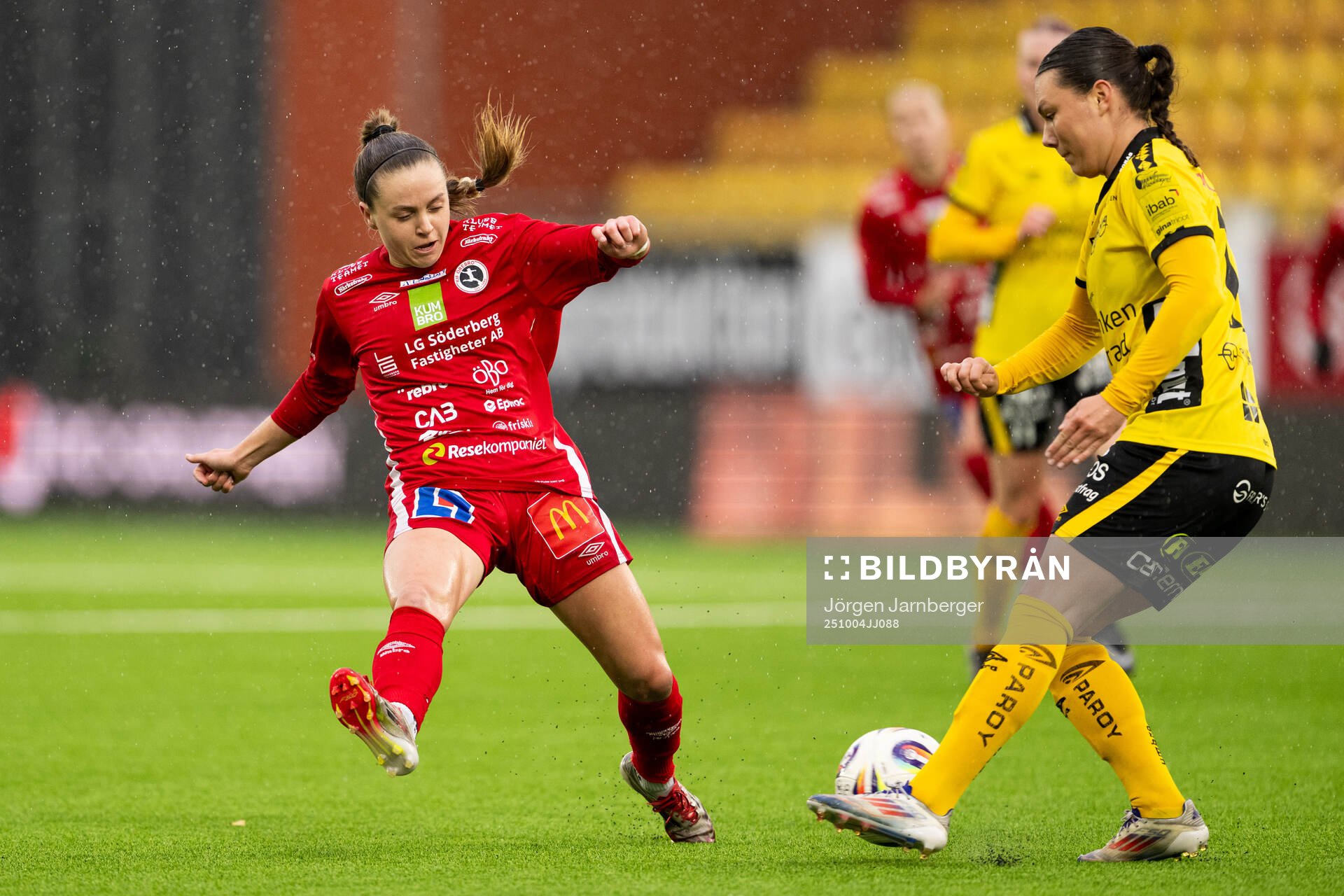 KIF Örebros Ella Frost